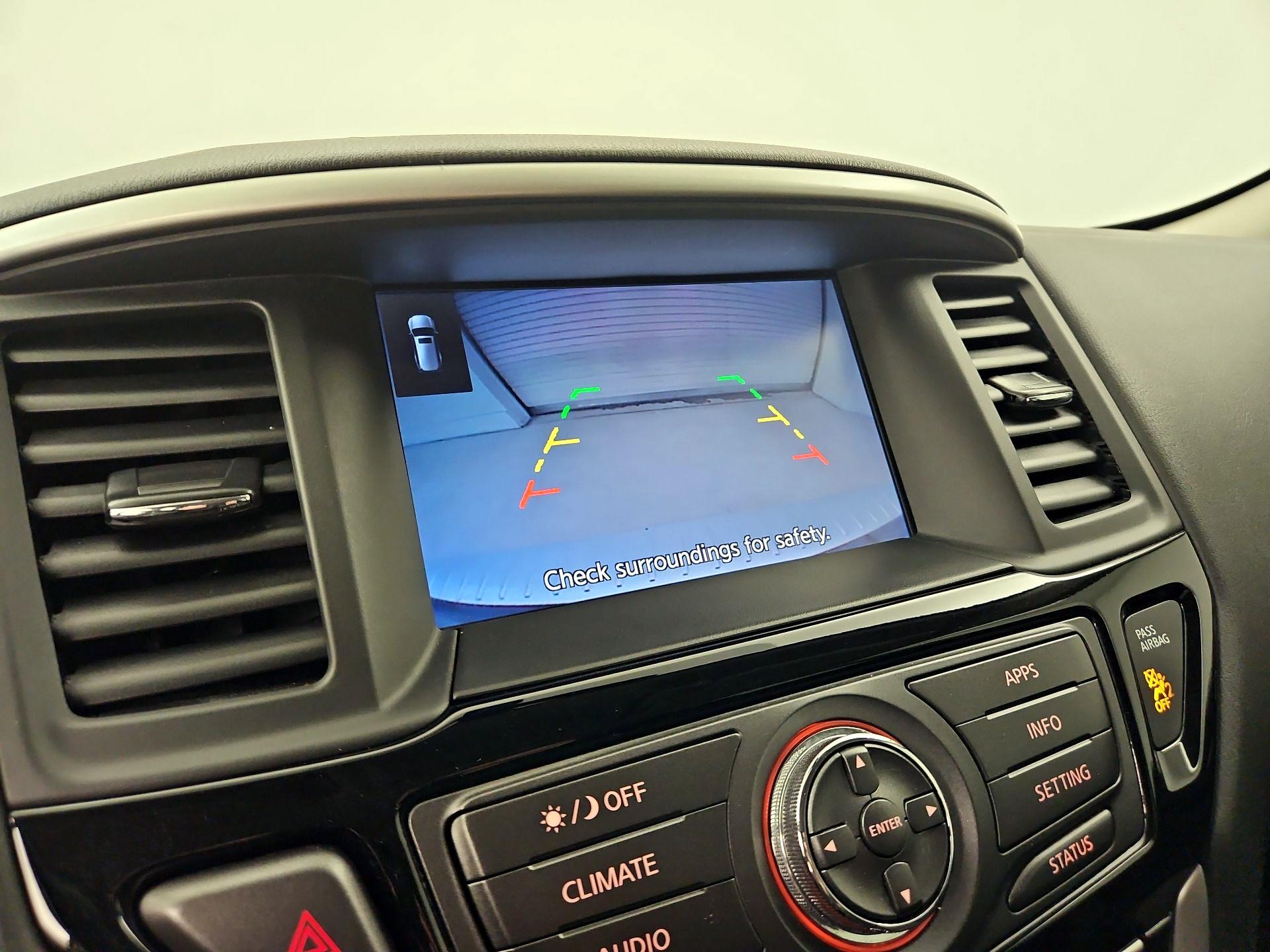 Thumbnail: 2018 Nissan Pathfinder - 14