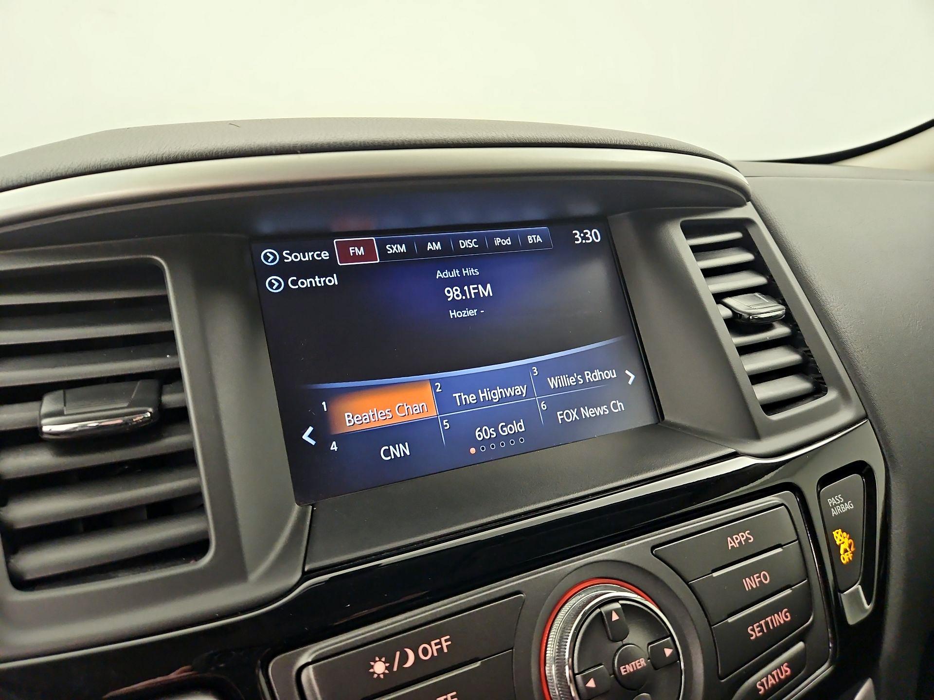 Thumbnail: 2018 Nissan Pathfinder - 15