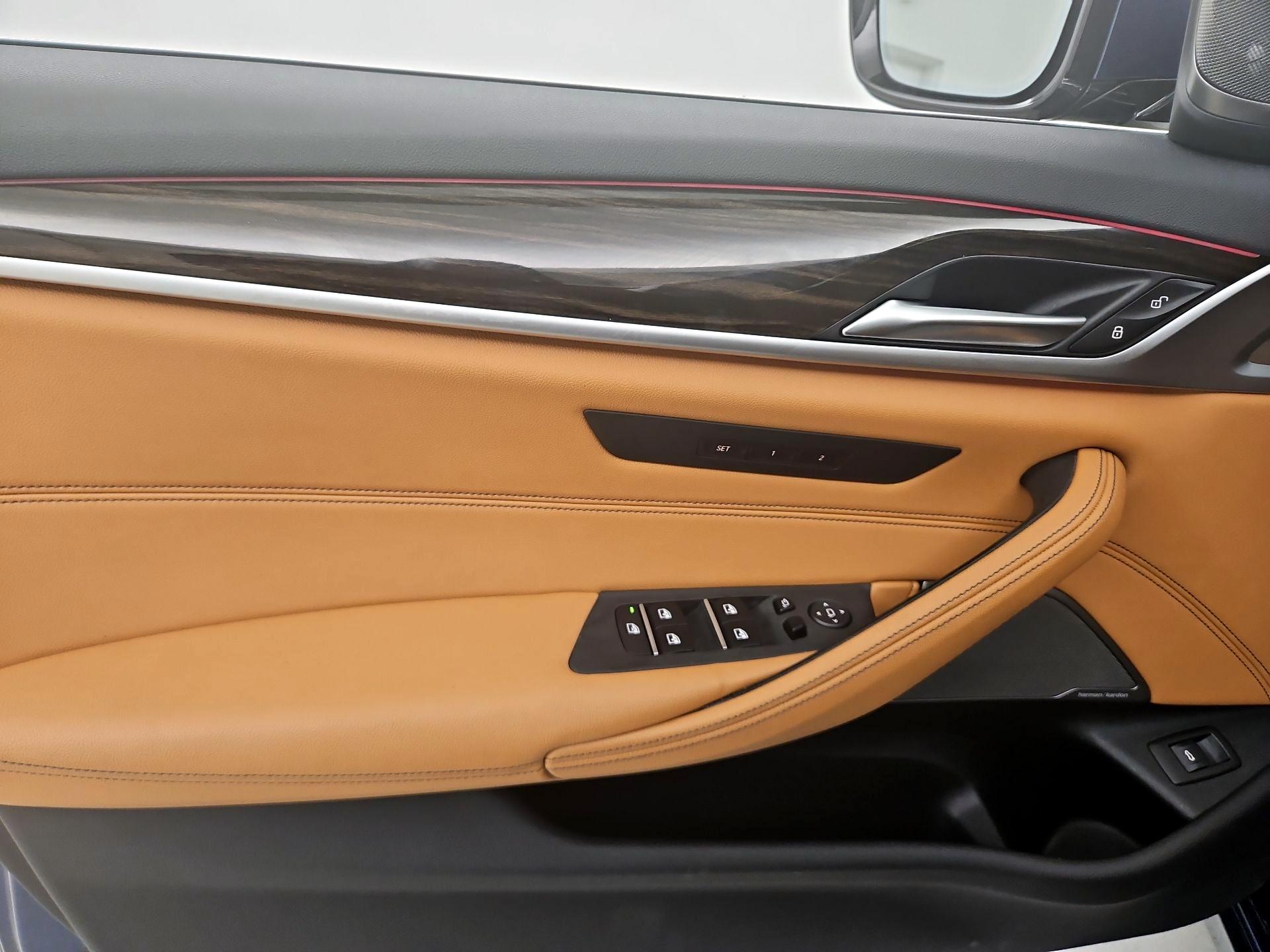 Thumbnail: 2021 BMW 5 Series - 12