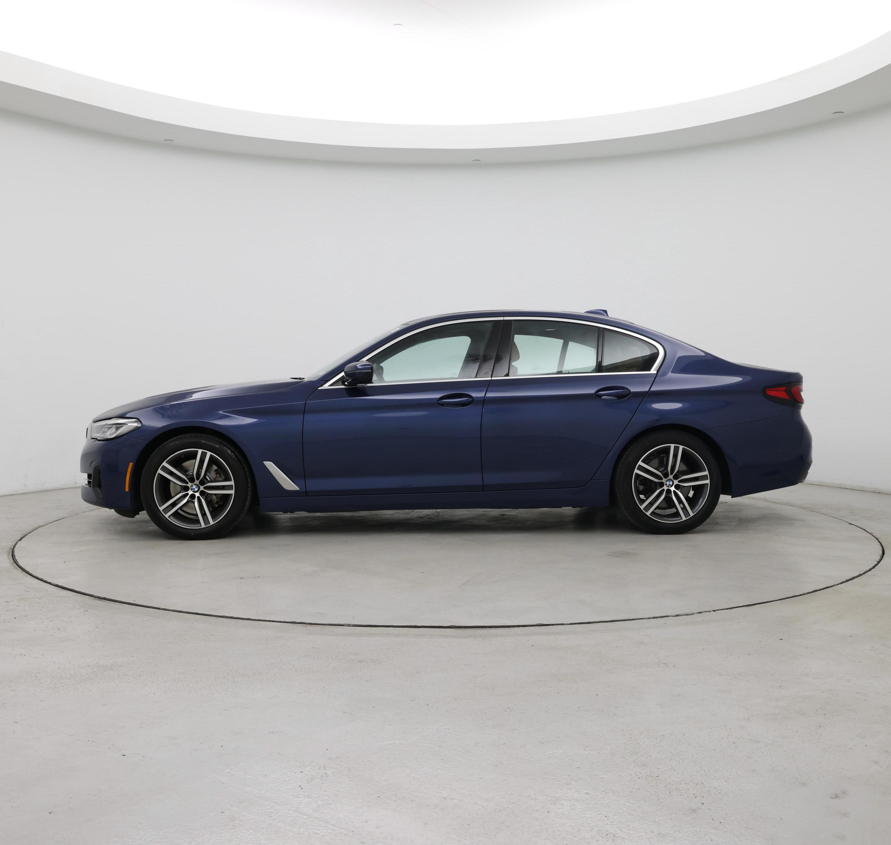 Thumbnail: 2021 BMW 5 Series - 3
