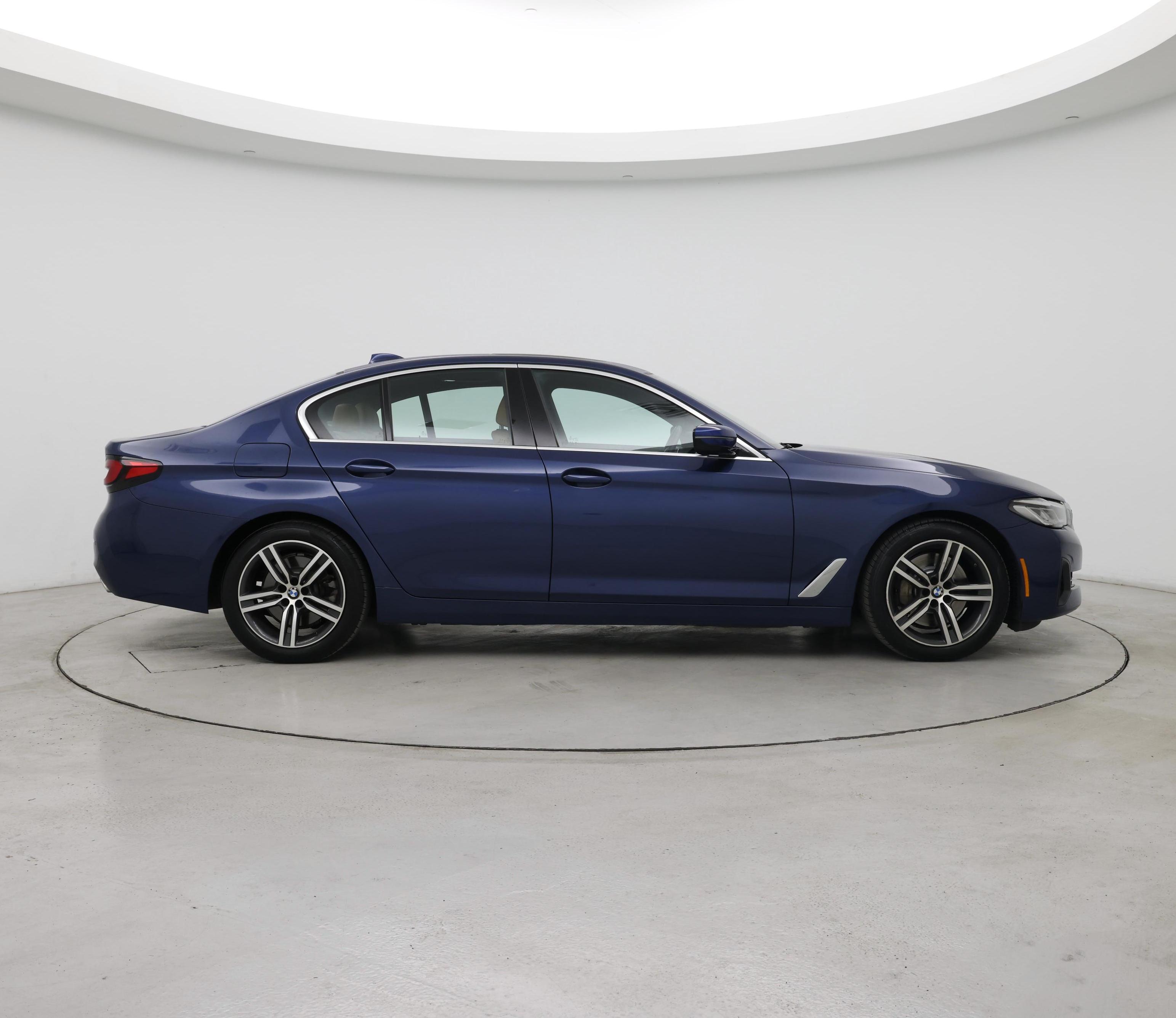 Thumbnail: 2021 BMW 5 Series - 7