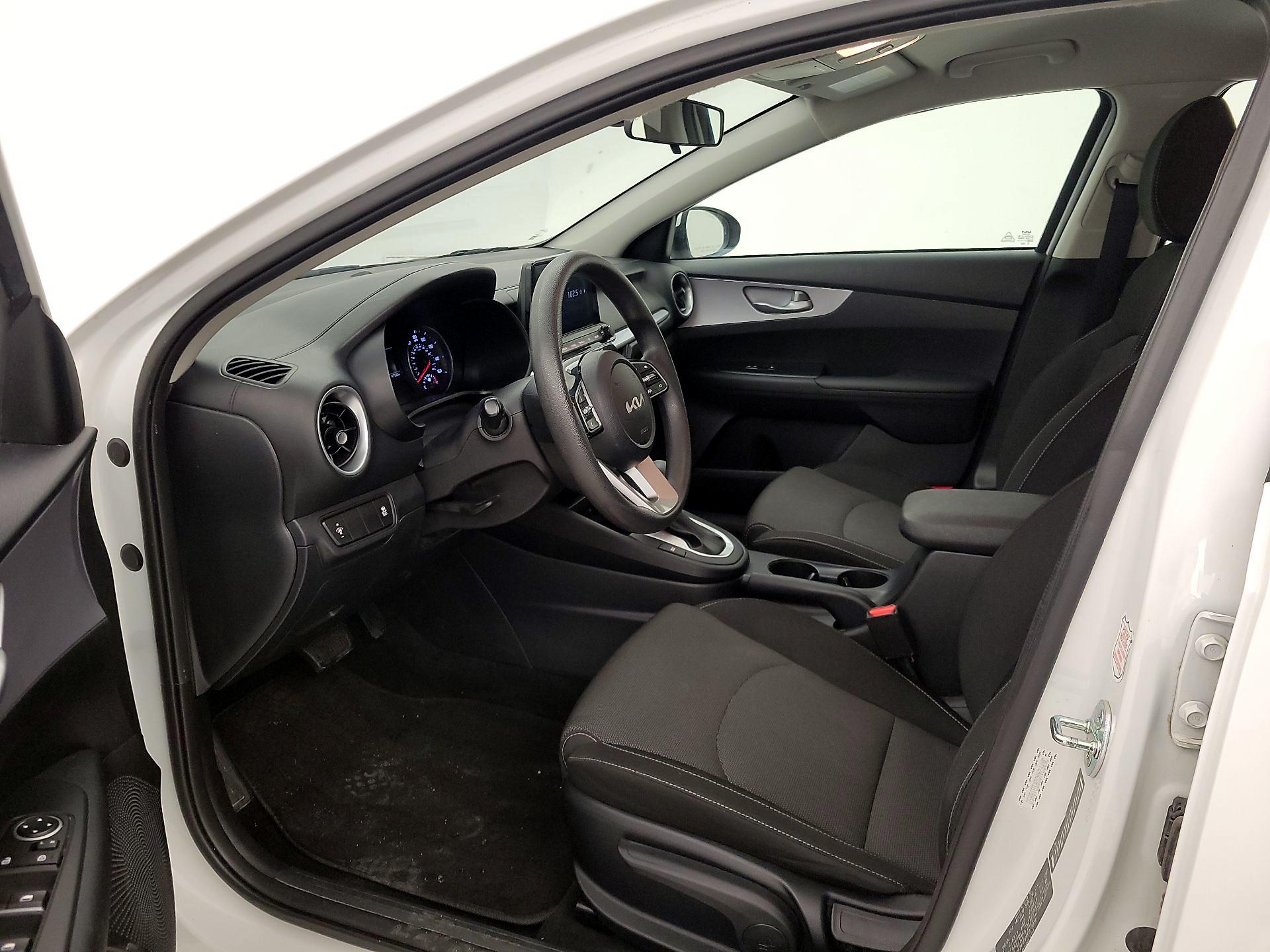 Thumbnail: 2024 Kia Forte - 11