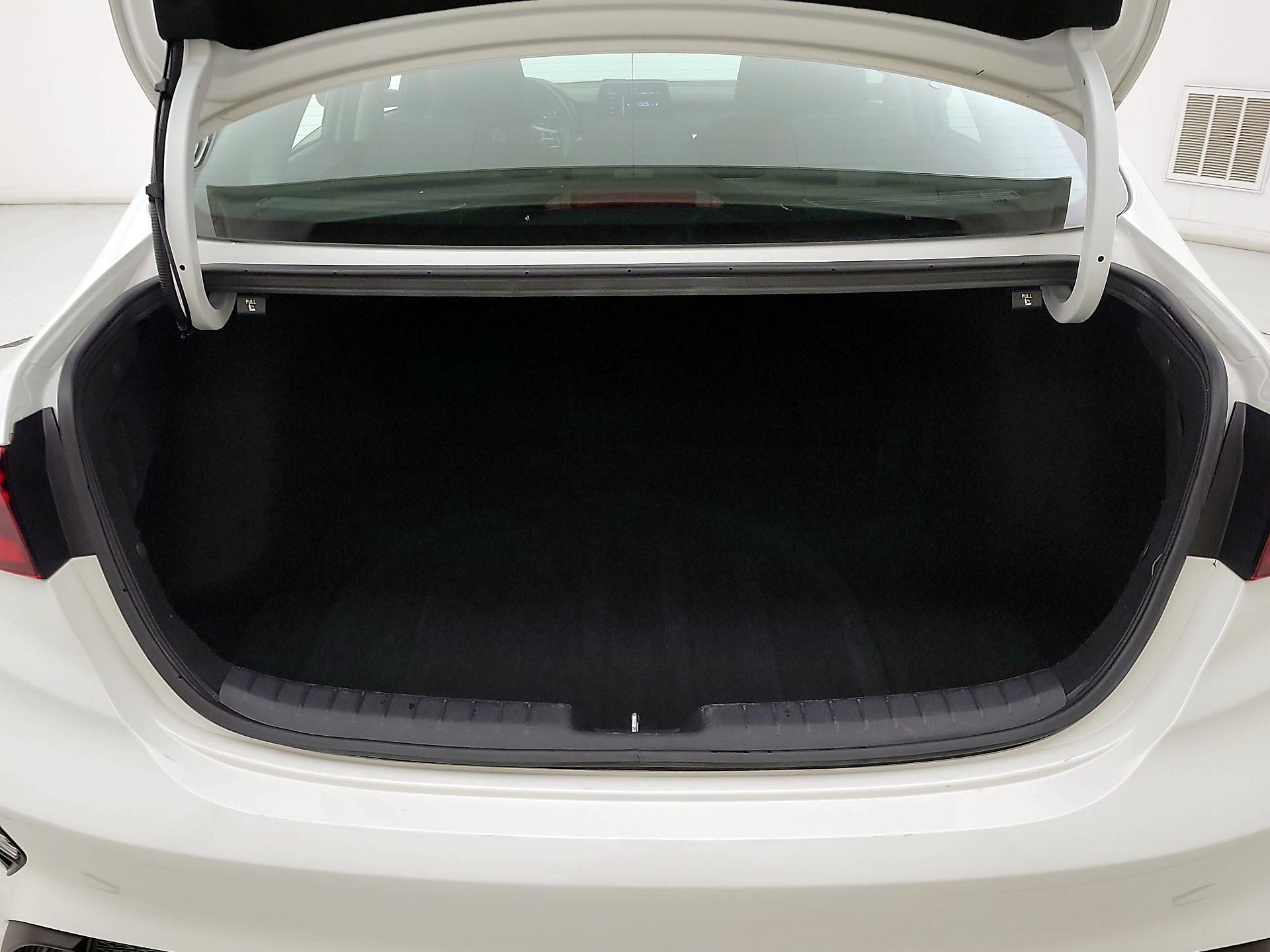 Thumbnail: 2024 Kia Forte - 20