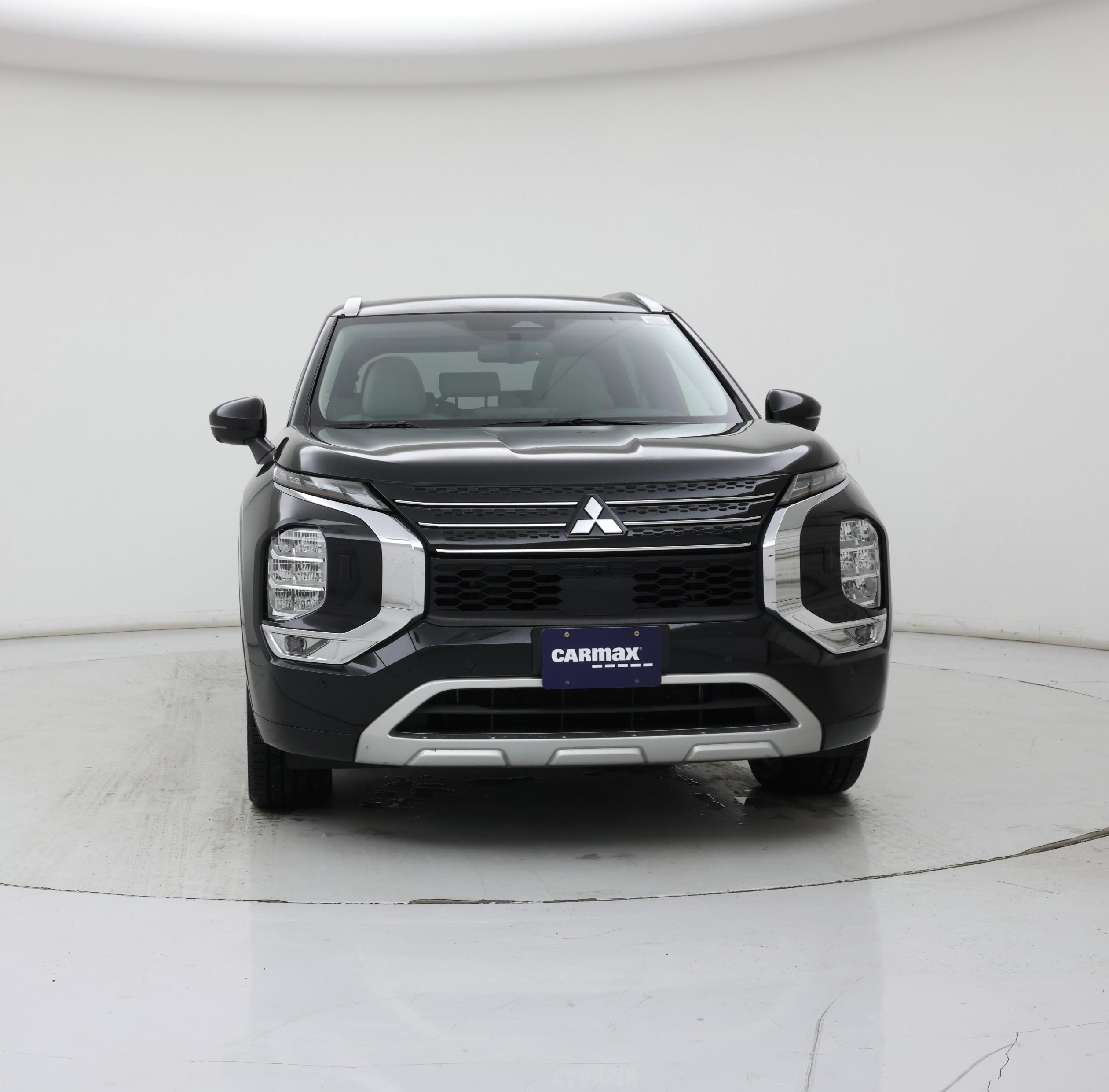 Thumbnail: 2023 Mitsubishi Outlander - 5