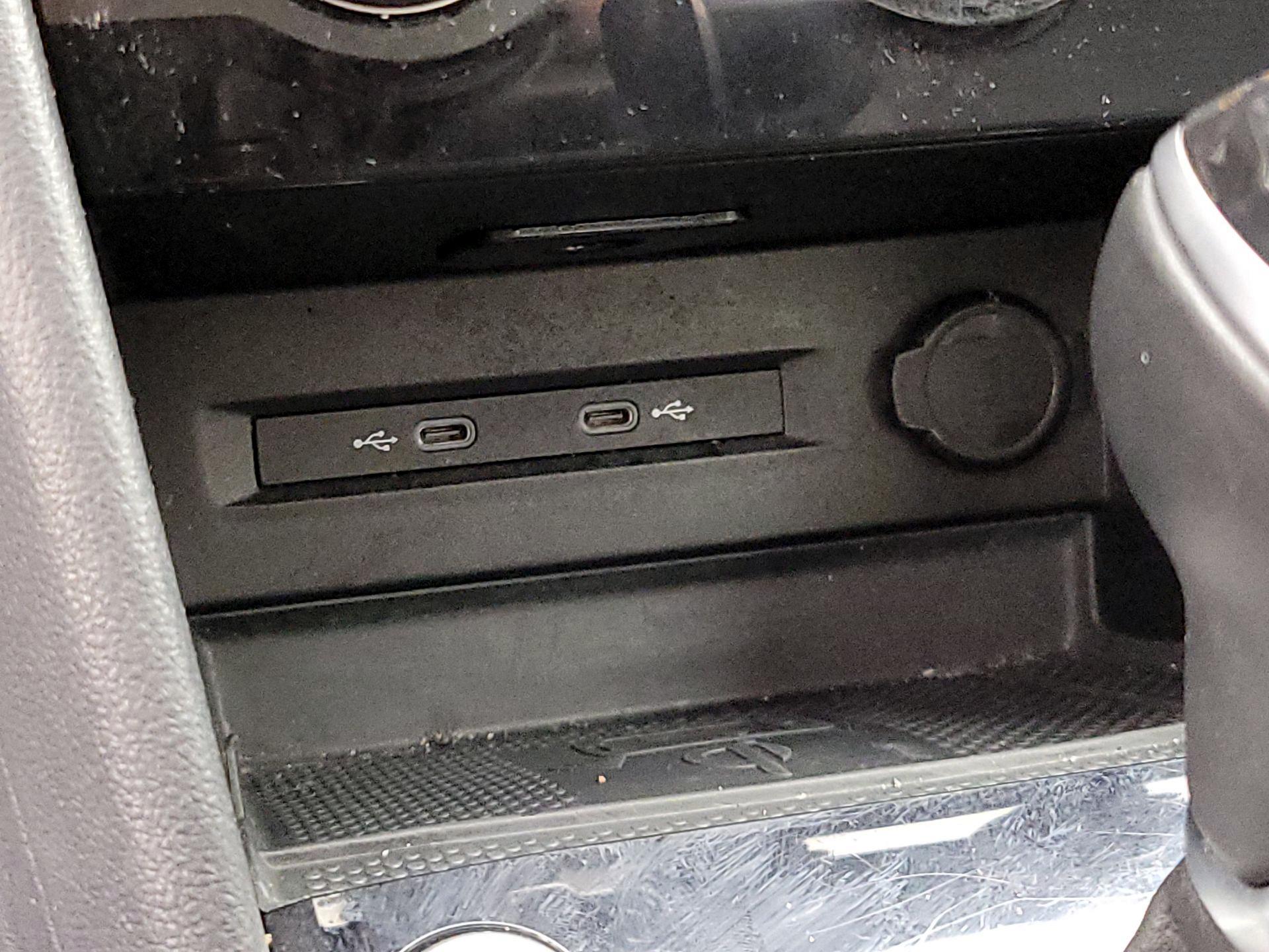 Thumbnail: 2024 Volkswagen Taos - 18