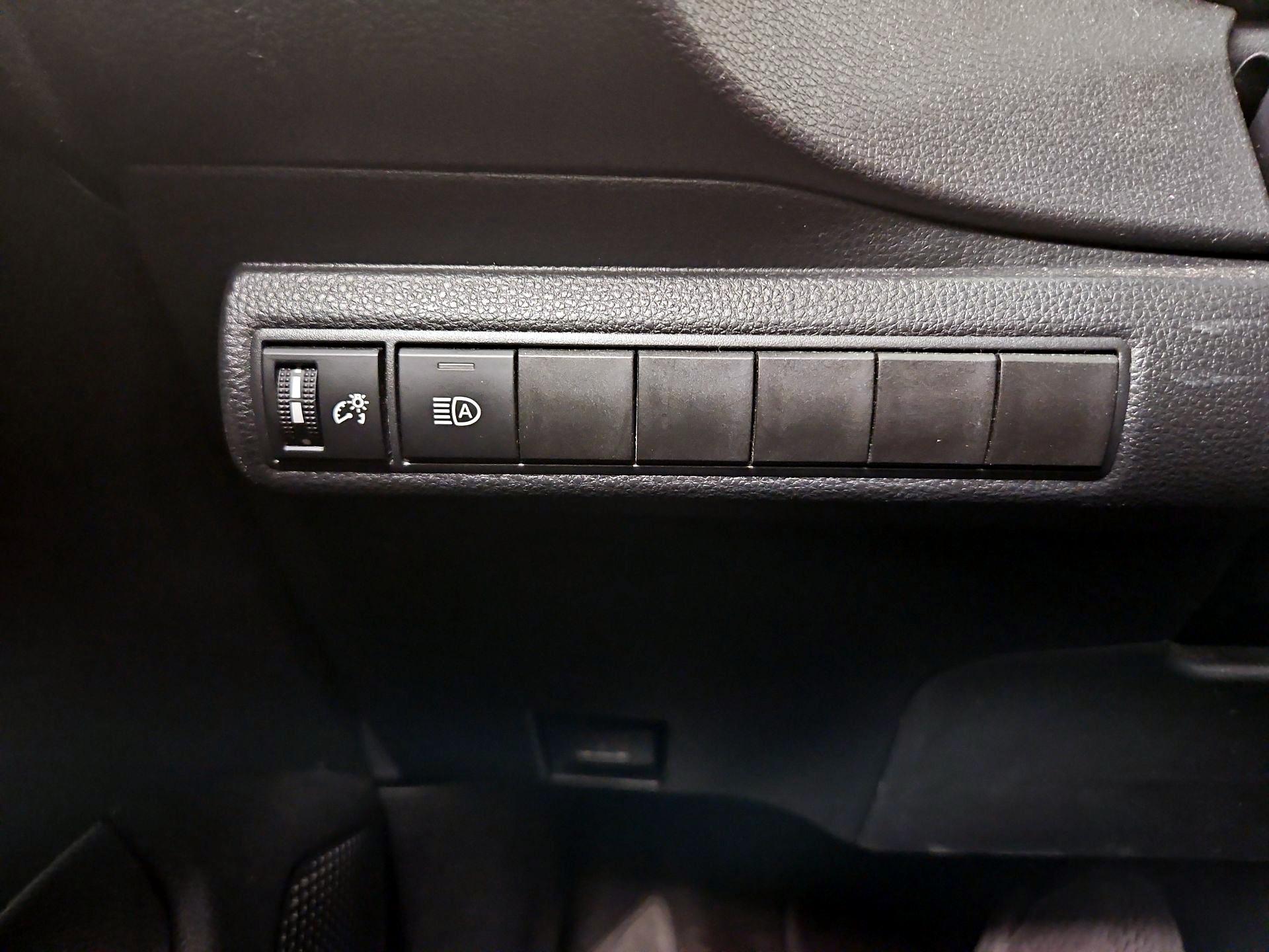 Thumbnail: 2024 Toyota Corolla - 13