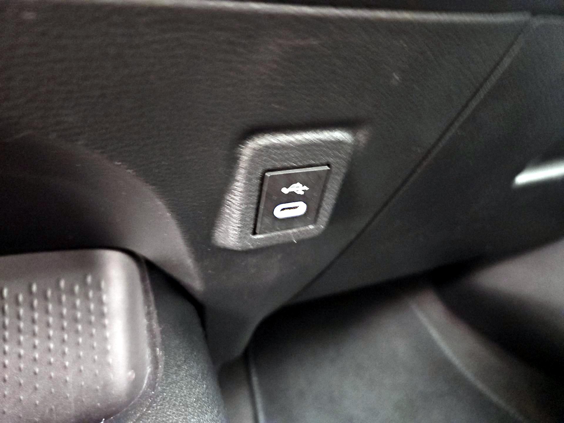 Thumbnail: 2024 Toyota Corolla - 18