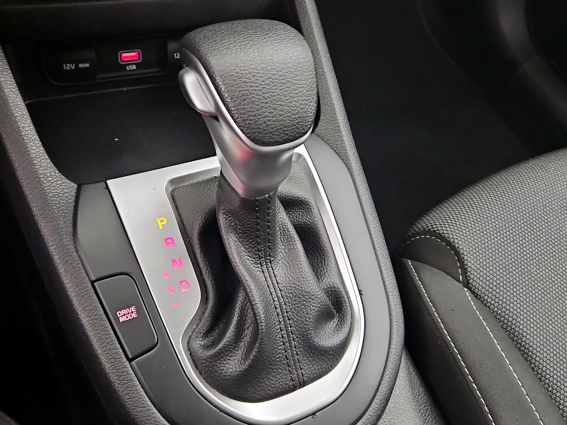 Thumbnail: 2023 Kia Forte - 17