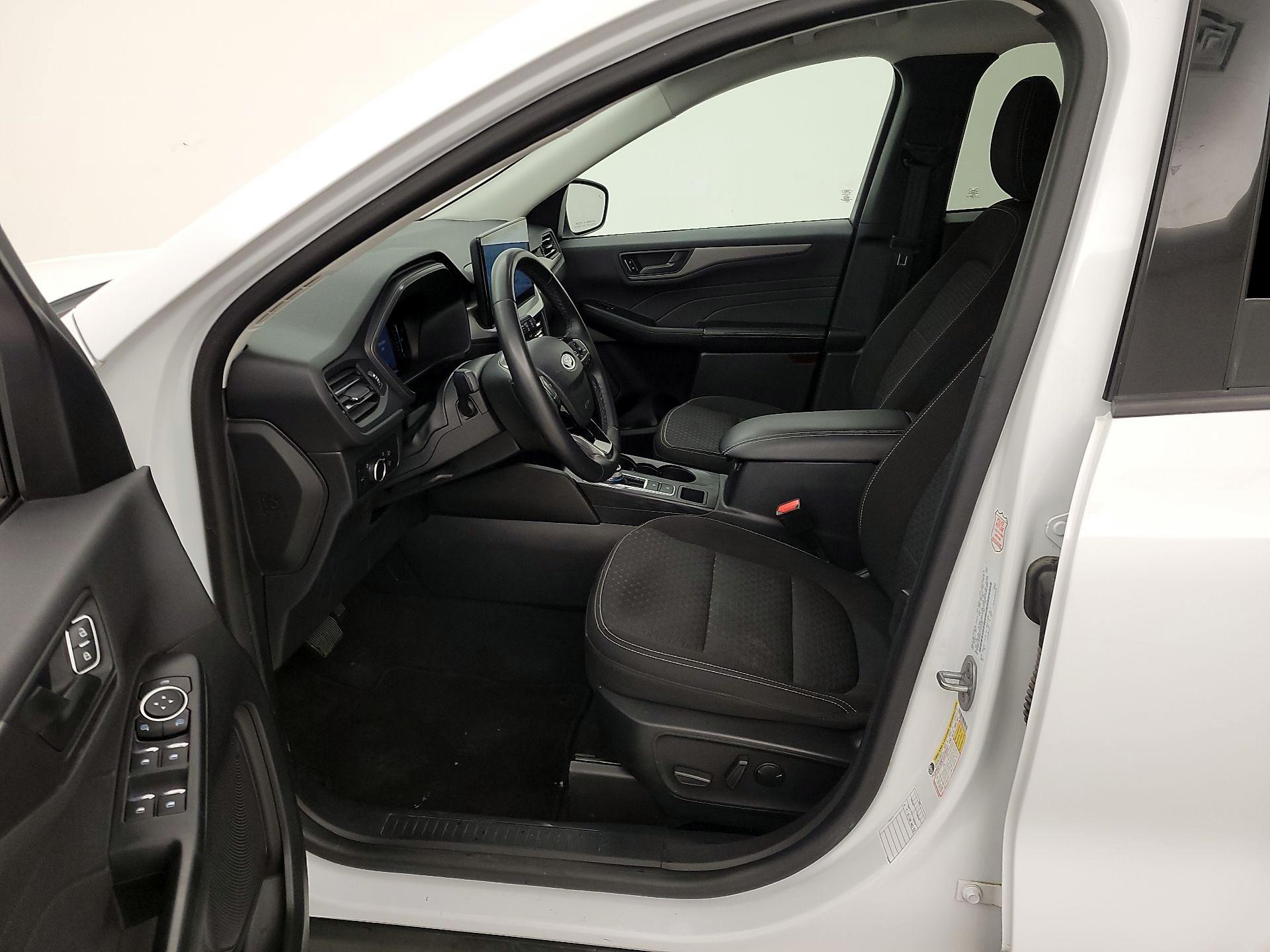 Thumbnail: 2023 Ford Escape - 11