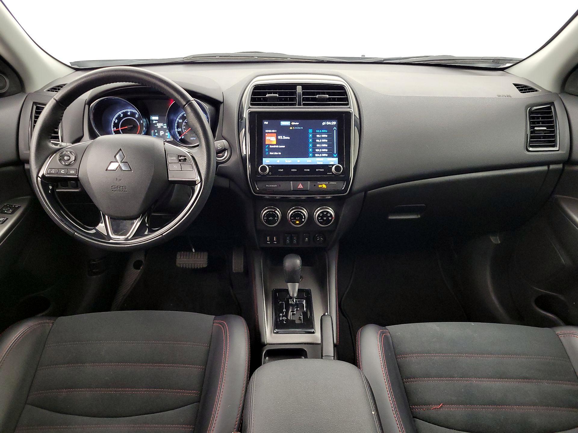 Thumbnail: 2024 Mitsubishi Outlander Sport - 9