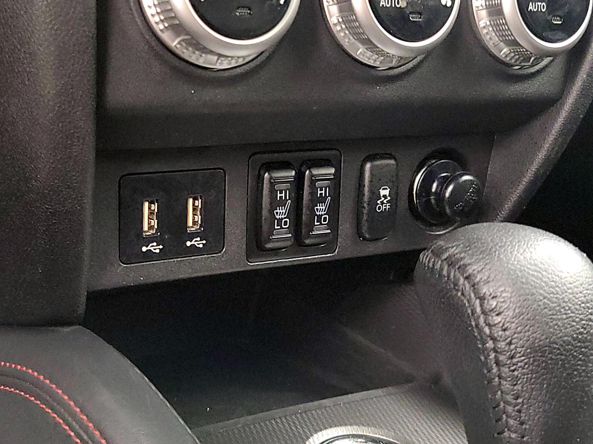 Thumbnail: 2024 Mitsubishi Outlander Sport - 18