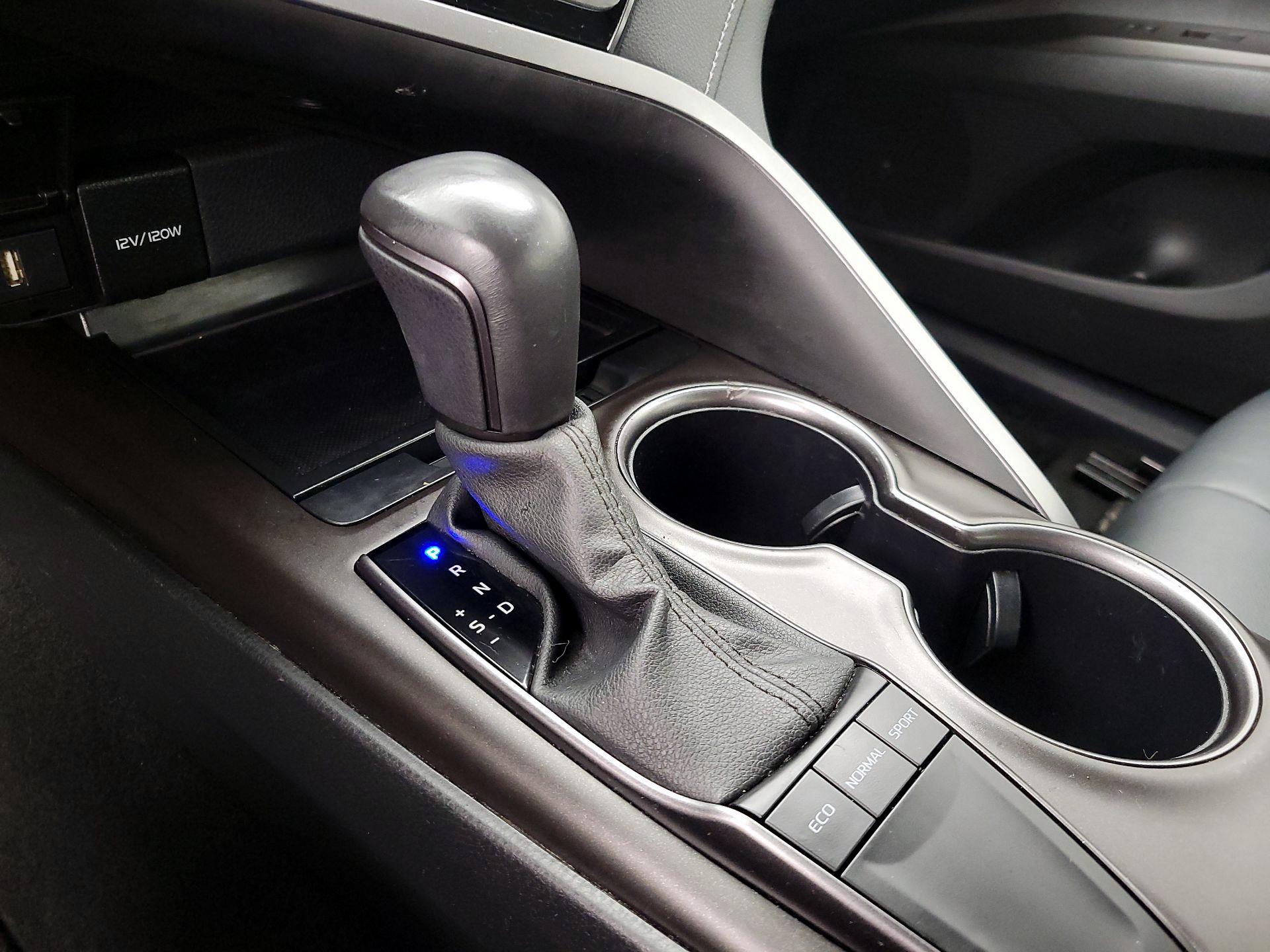 Thumbnail: 2024 Toyota Camry - 17