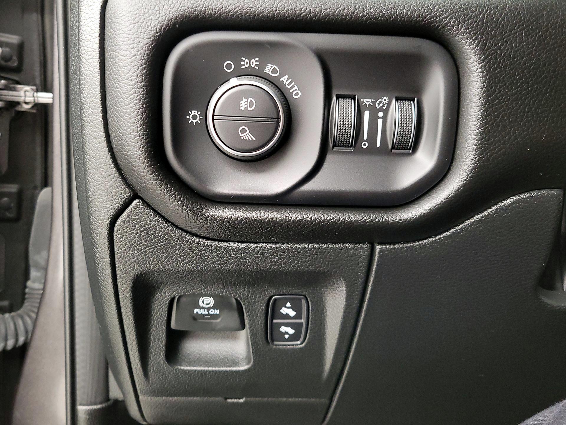 Thumbnail: 2023 RAM 1500 - 13