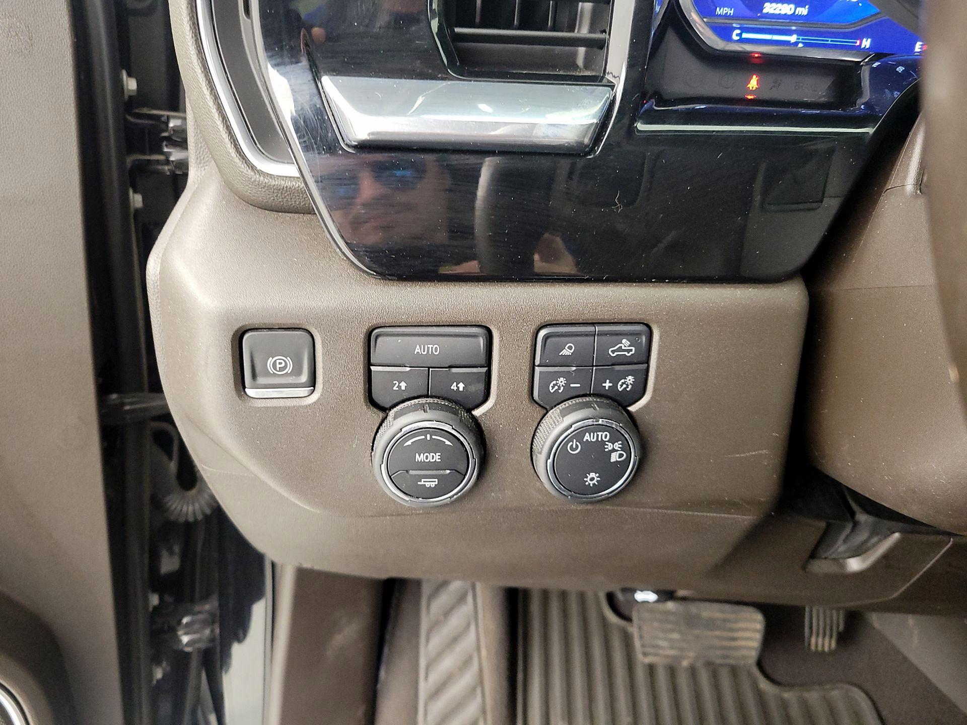 Thumbnail: 2023 Chevrolet Silverado 1500 - 13