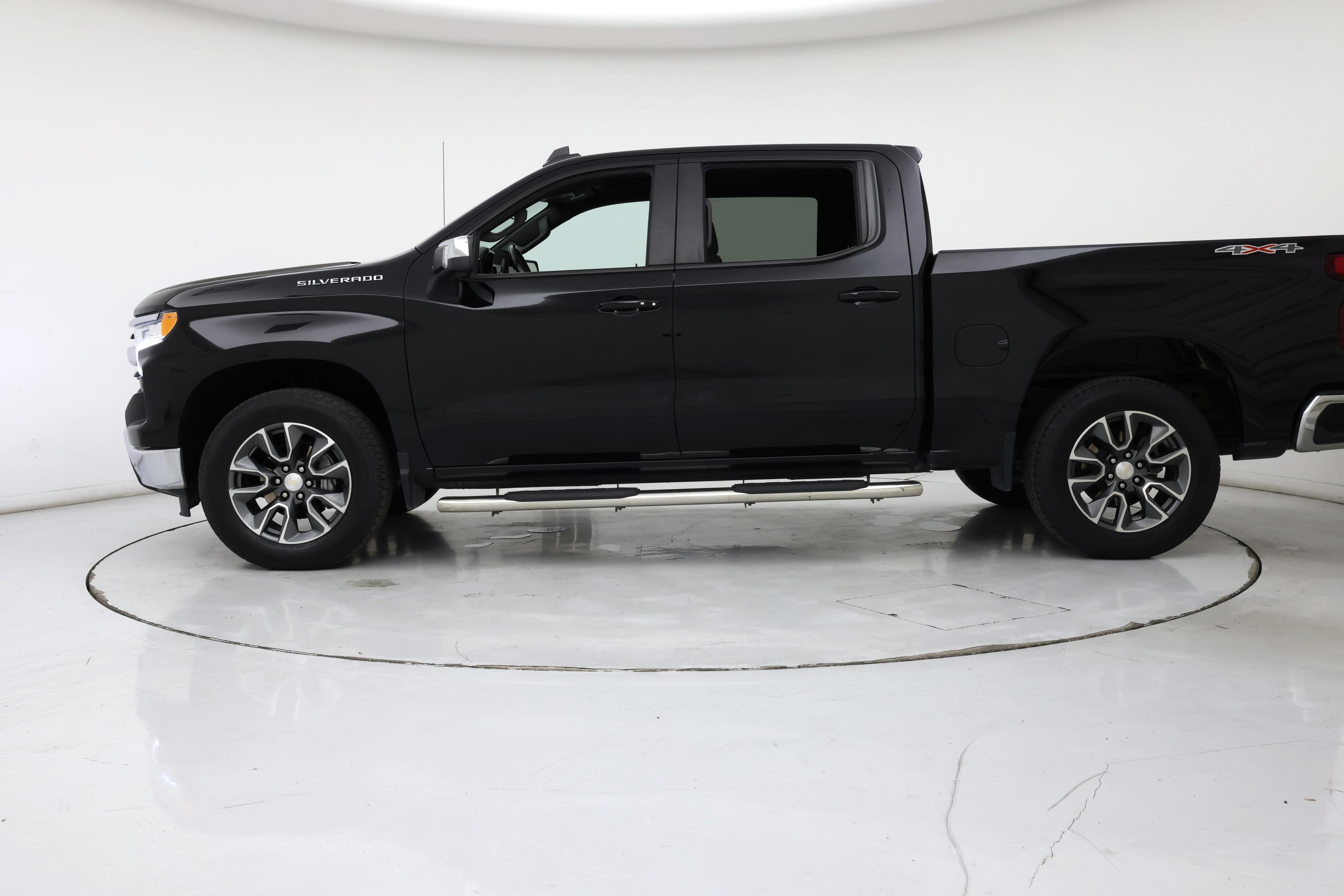 Thumbnail: 2023 Chevrolet Silverado 1500 - 3