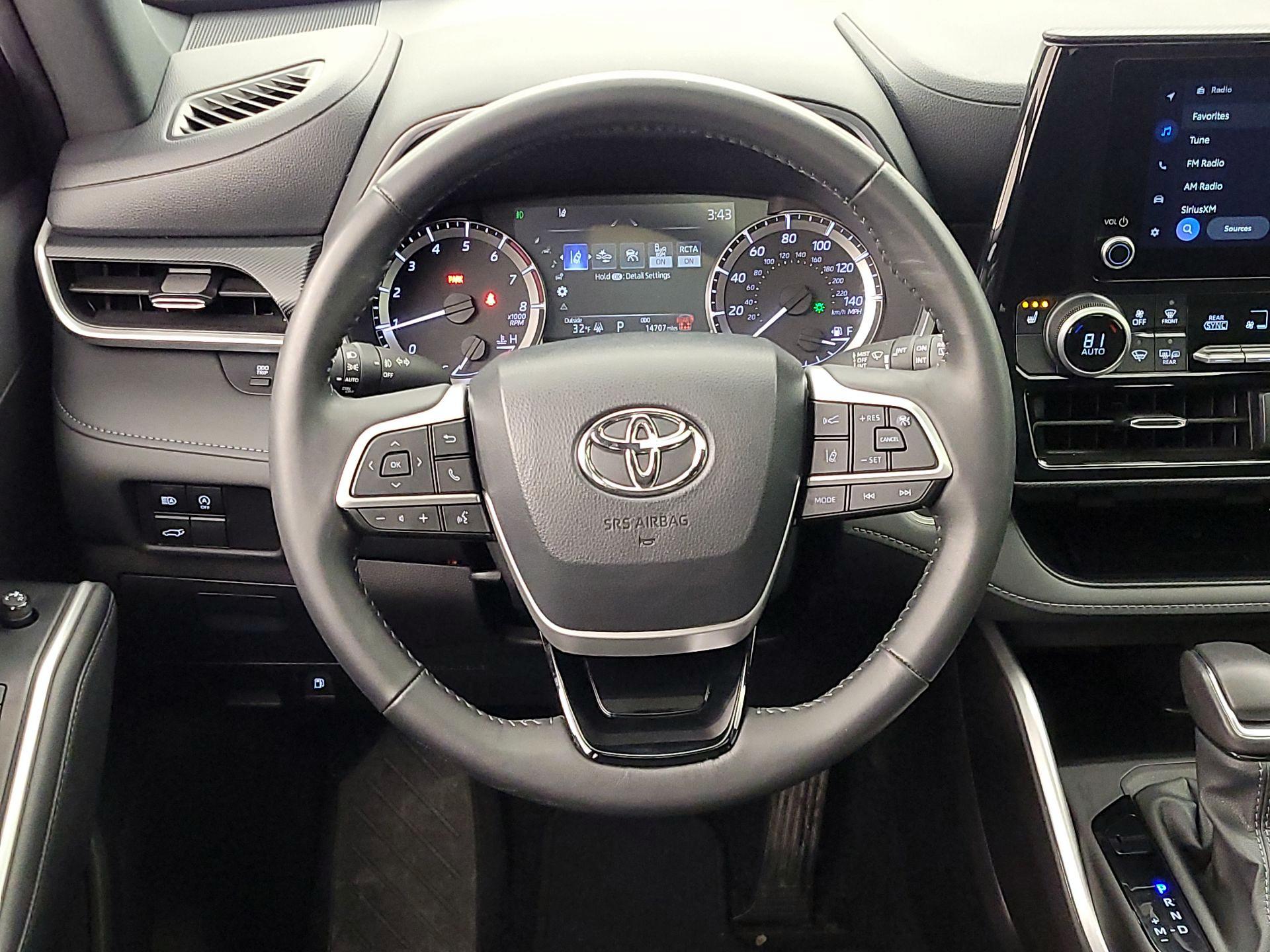 Thumbnail: 2024 Toyota Highlander - 10