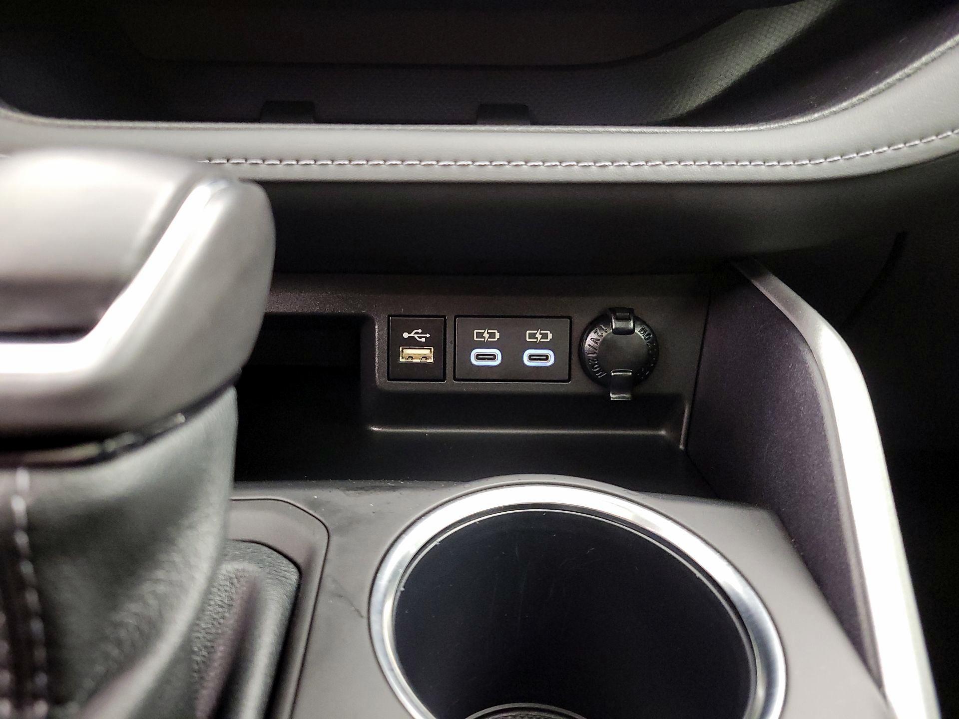 Thumbnail: 2024 Toyota Highlander - 18