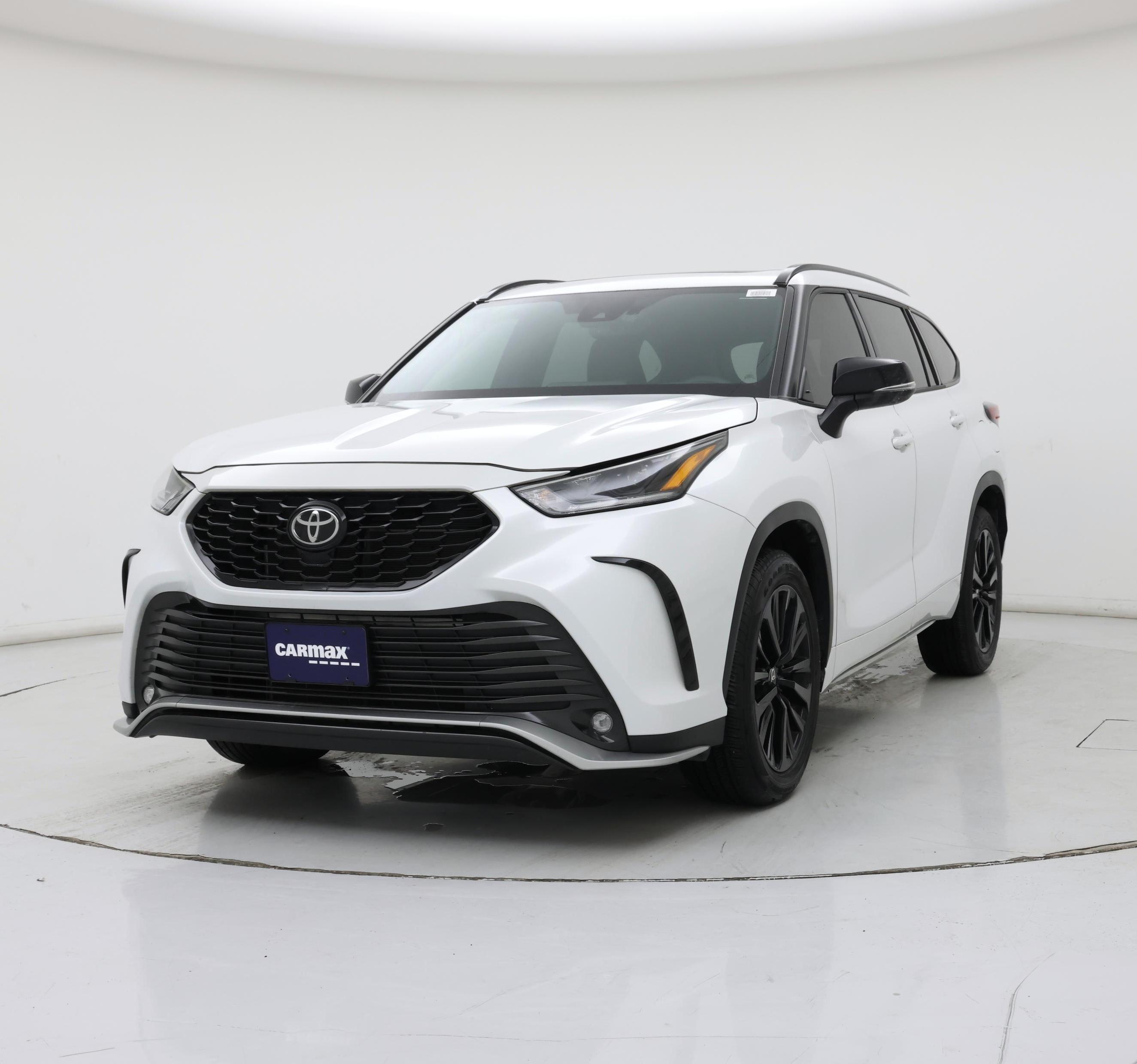 Thumbnail: 2024 Toyota Highlander - 4