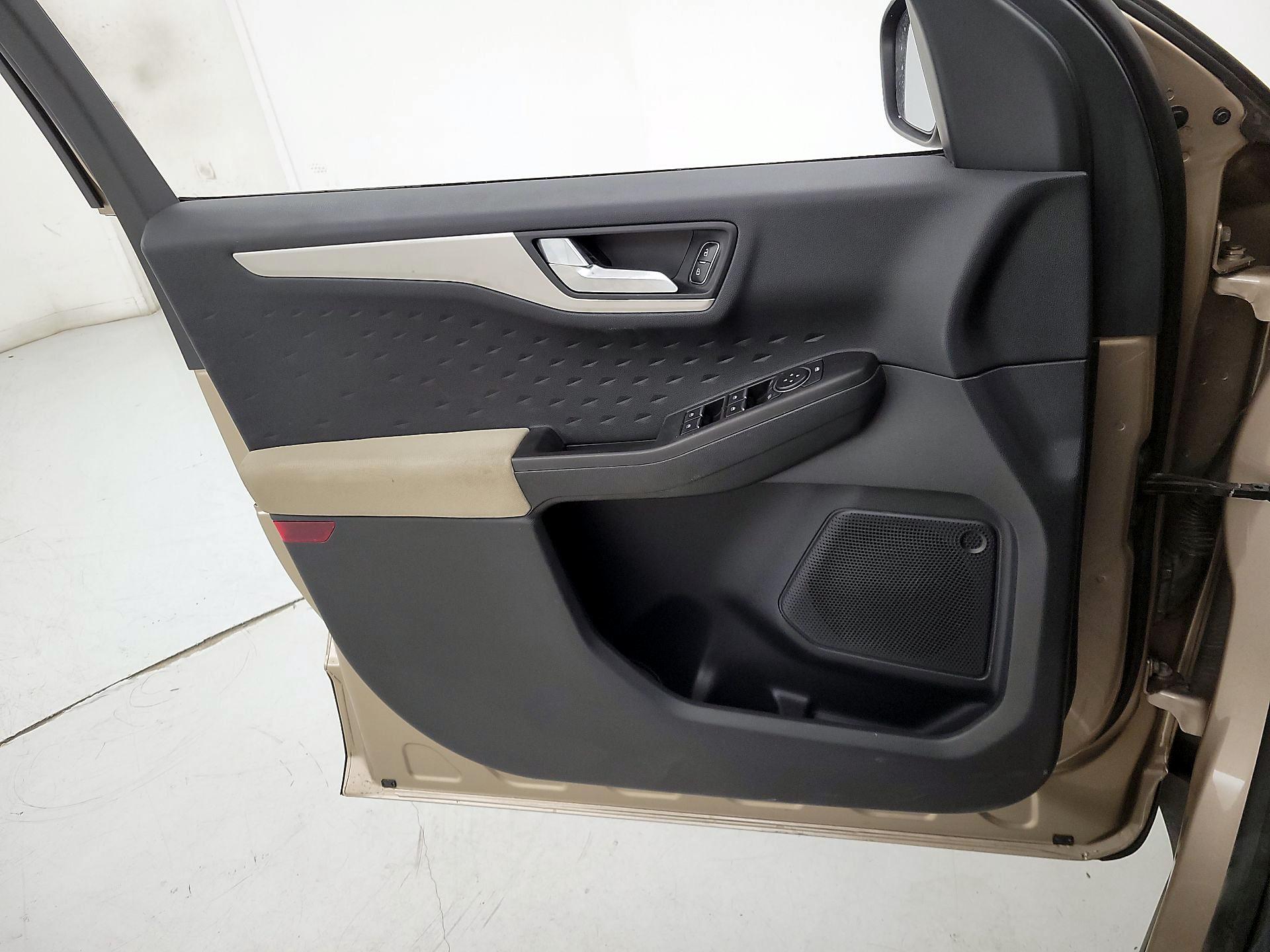 Thumbnail: 2020 Ford Escape - 12