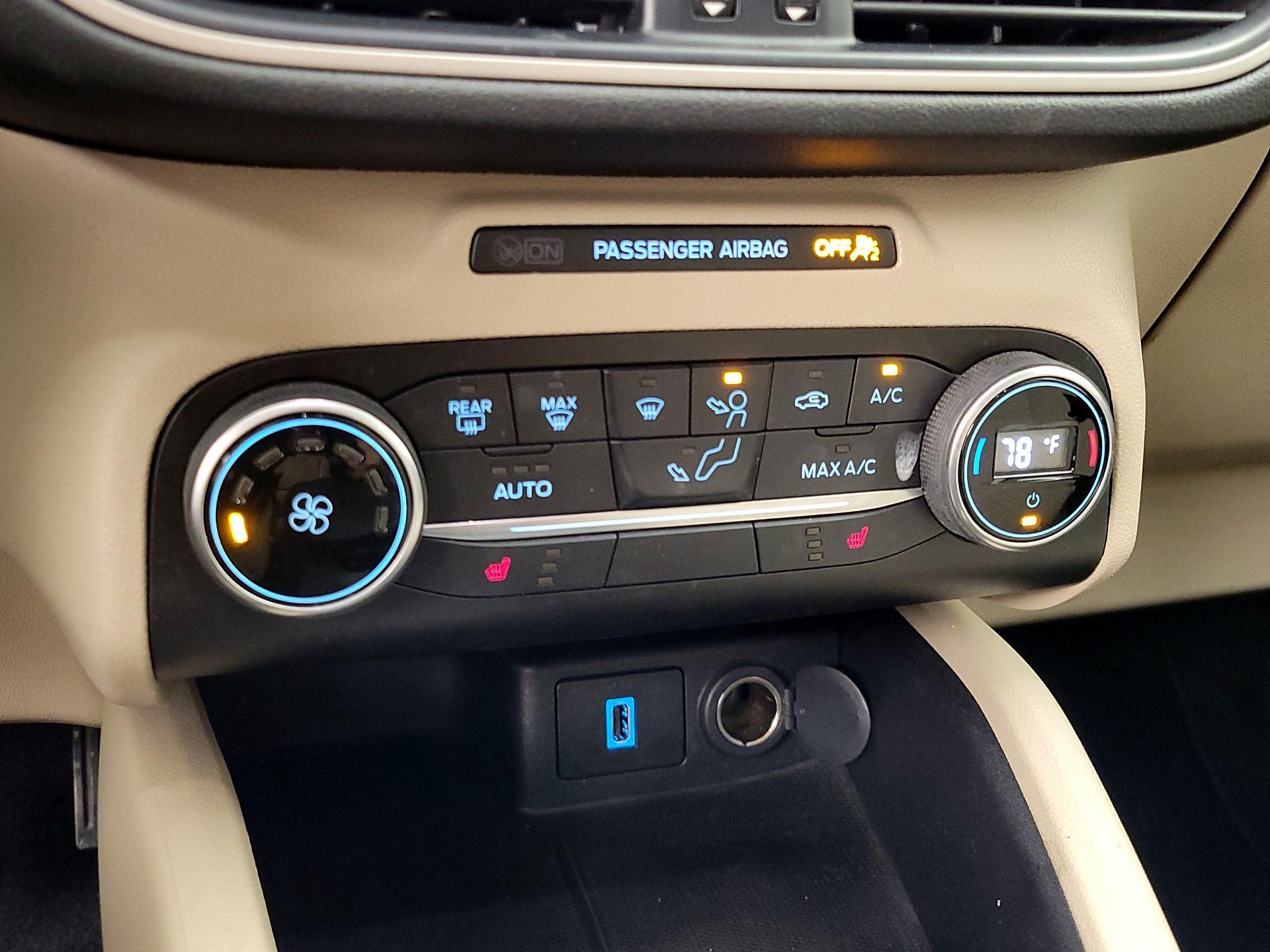 Thumbnail: 2020 Ford Escape - 16