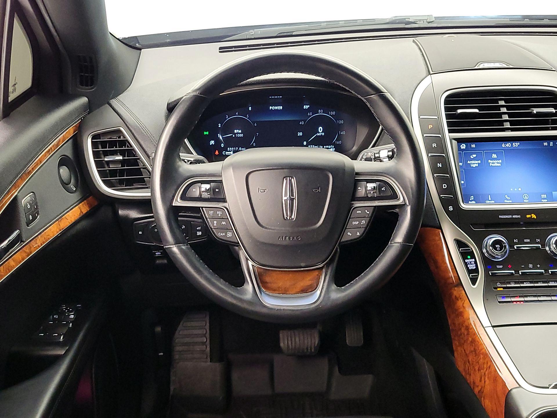 Thumbnail: 2020 Lincoln Nautilus - 10