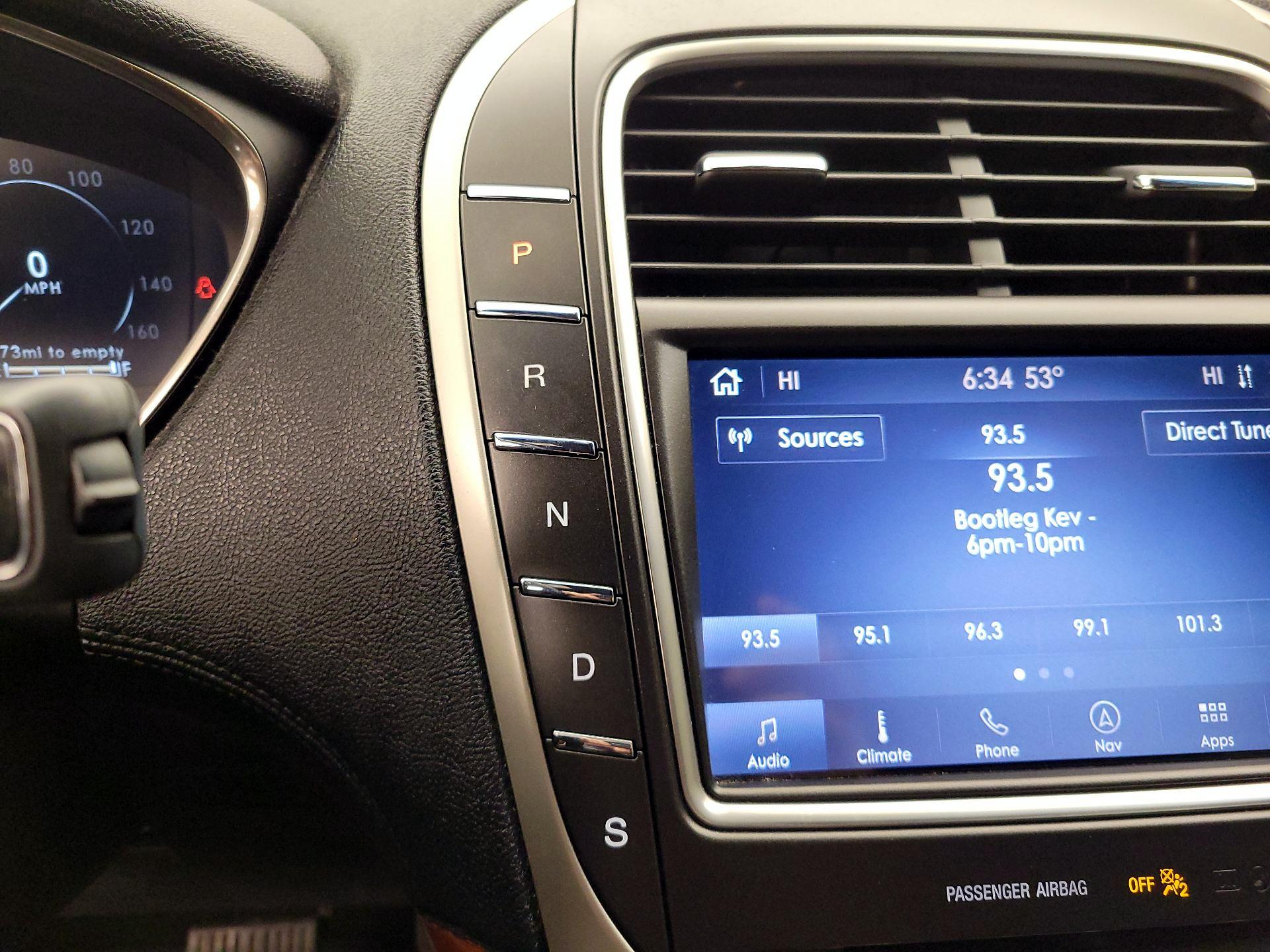 Thumbnail: 2020 Lincoln Nautilus - 18