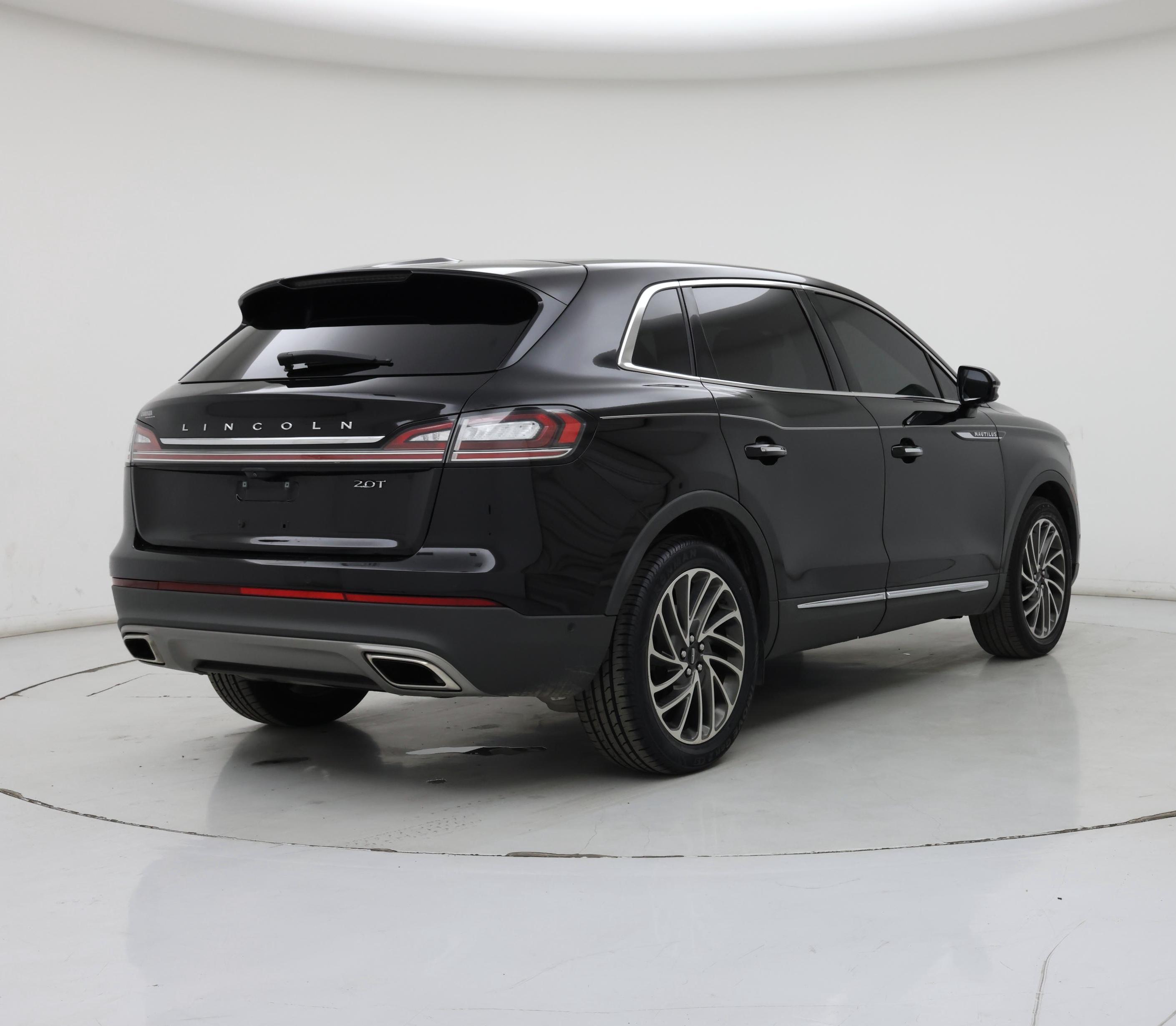 Thumbnail: 2020 Lincoln Nautilus - 8