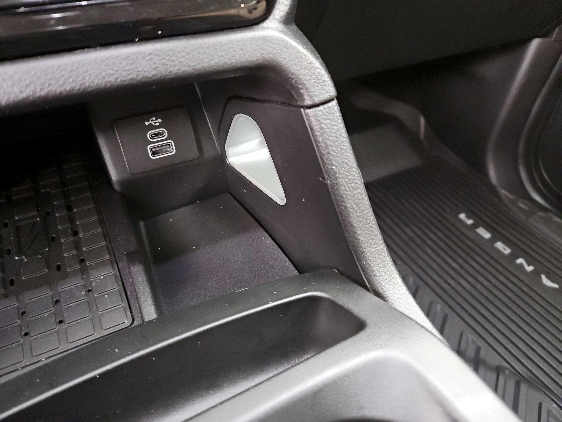 Thumbnail: 2025 Ford Ranger - 18