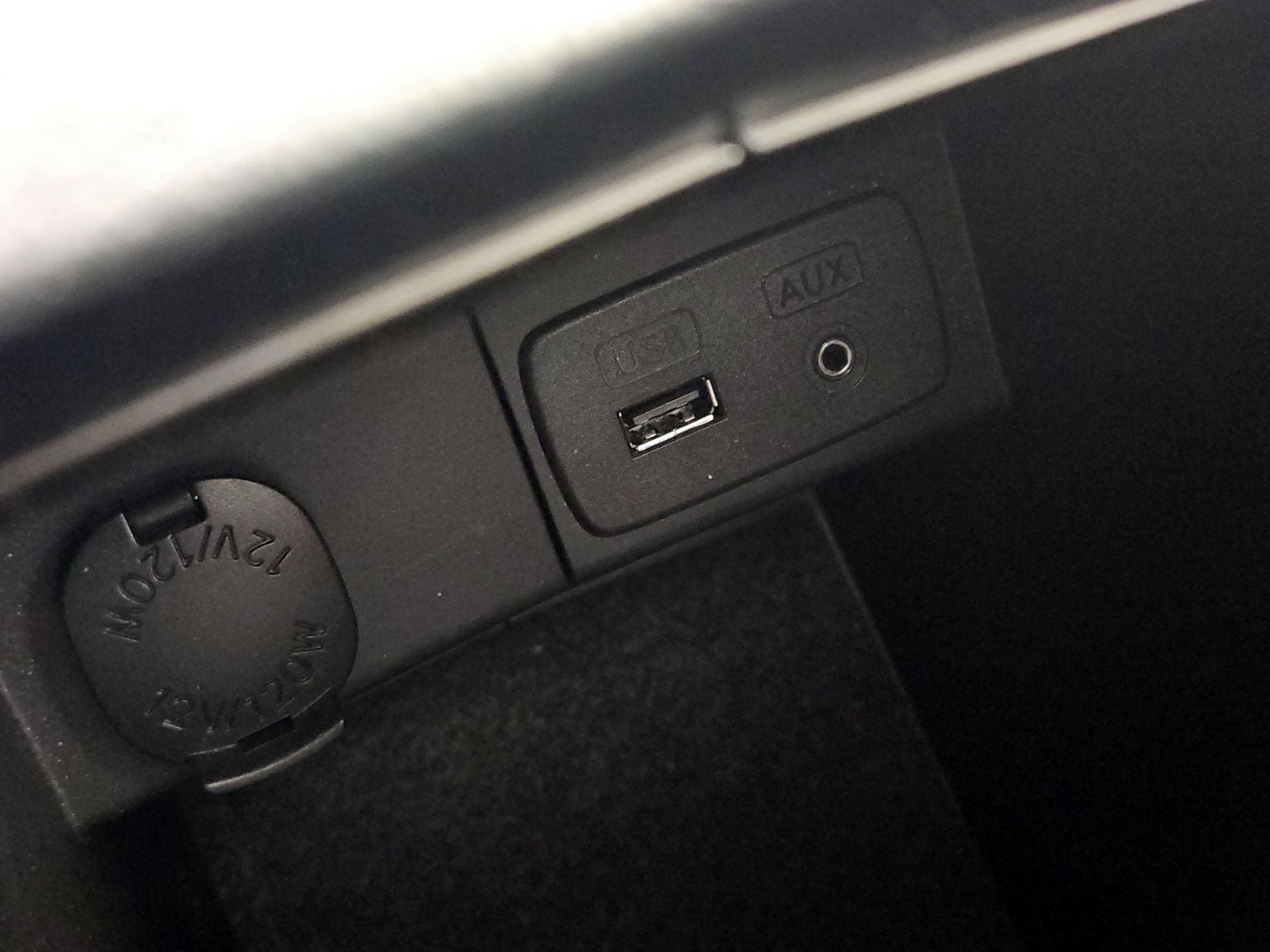 Thumbnail: 2015 Subaru Forester - 18