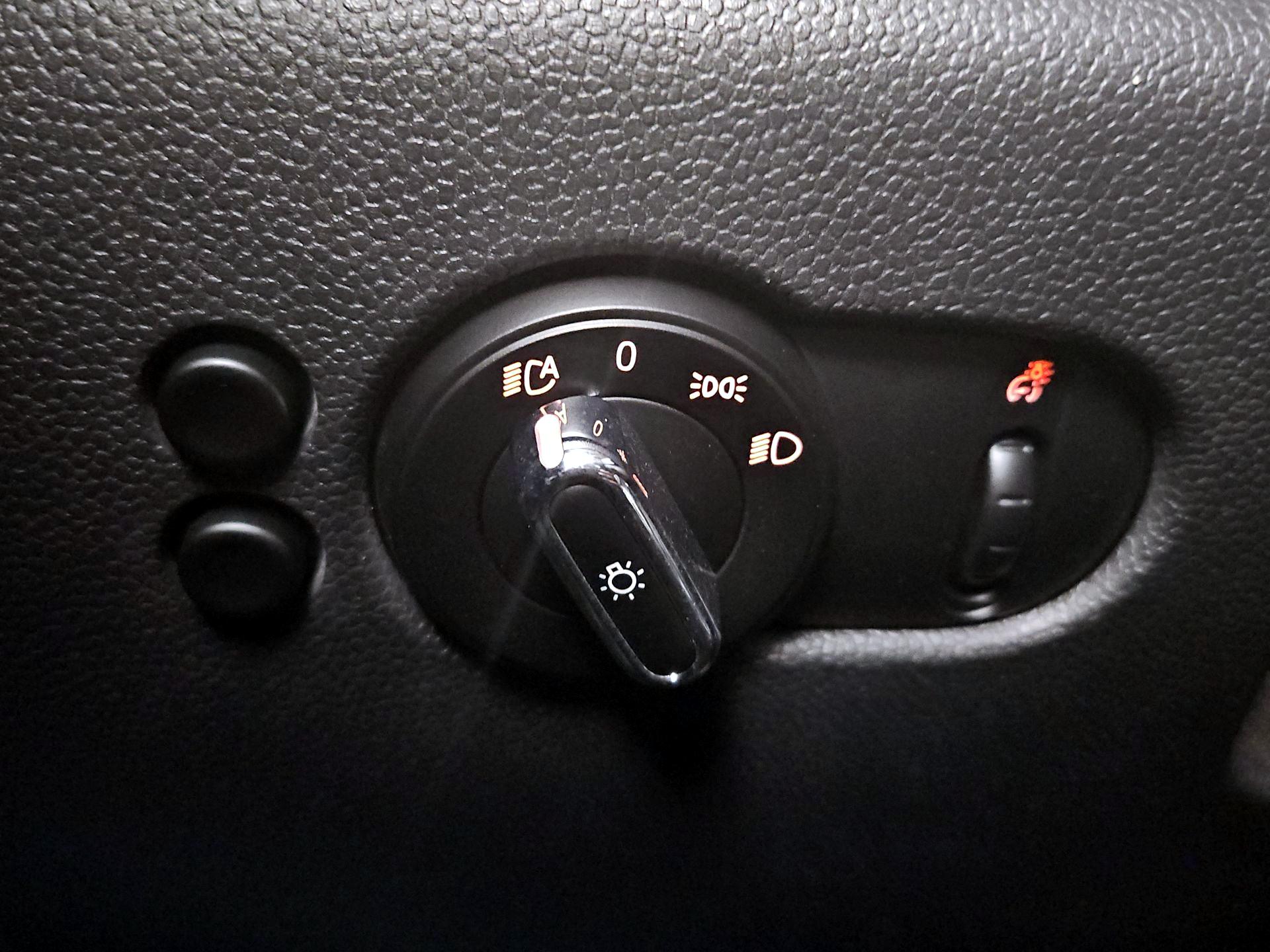 Thumbnail: 2019 MINI Cooper - 13