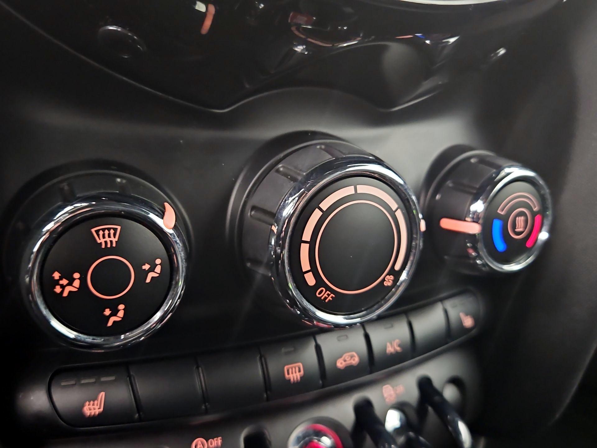 Thumbnail: 2019 MINI Cooper - 16