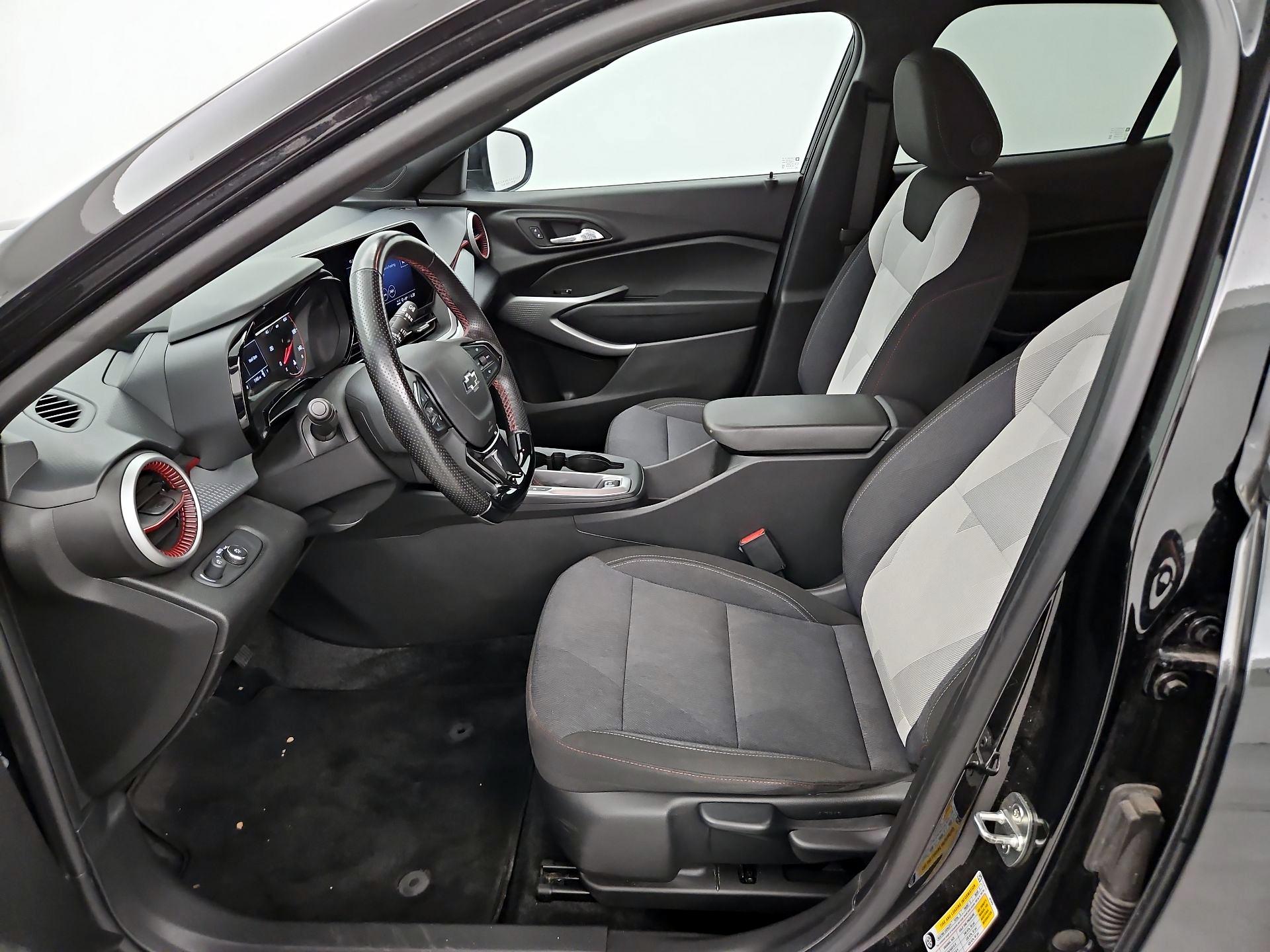 Thumbnail: 2024 Chevrolet Trax - 11