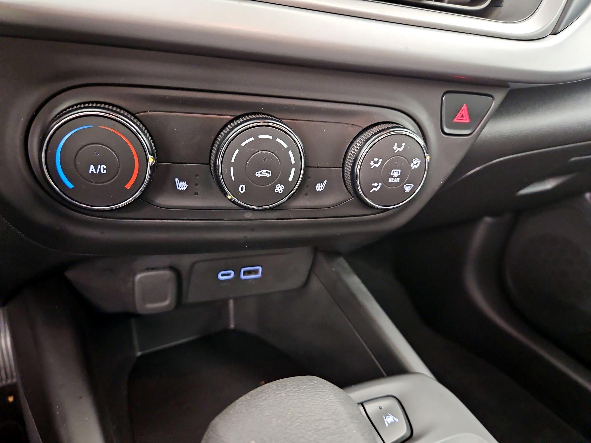 Thumbnail: 2024 Chevrolet Trax - 16