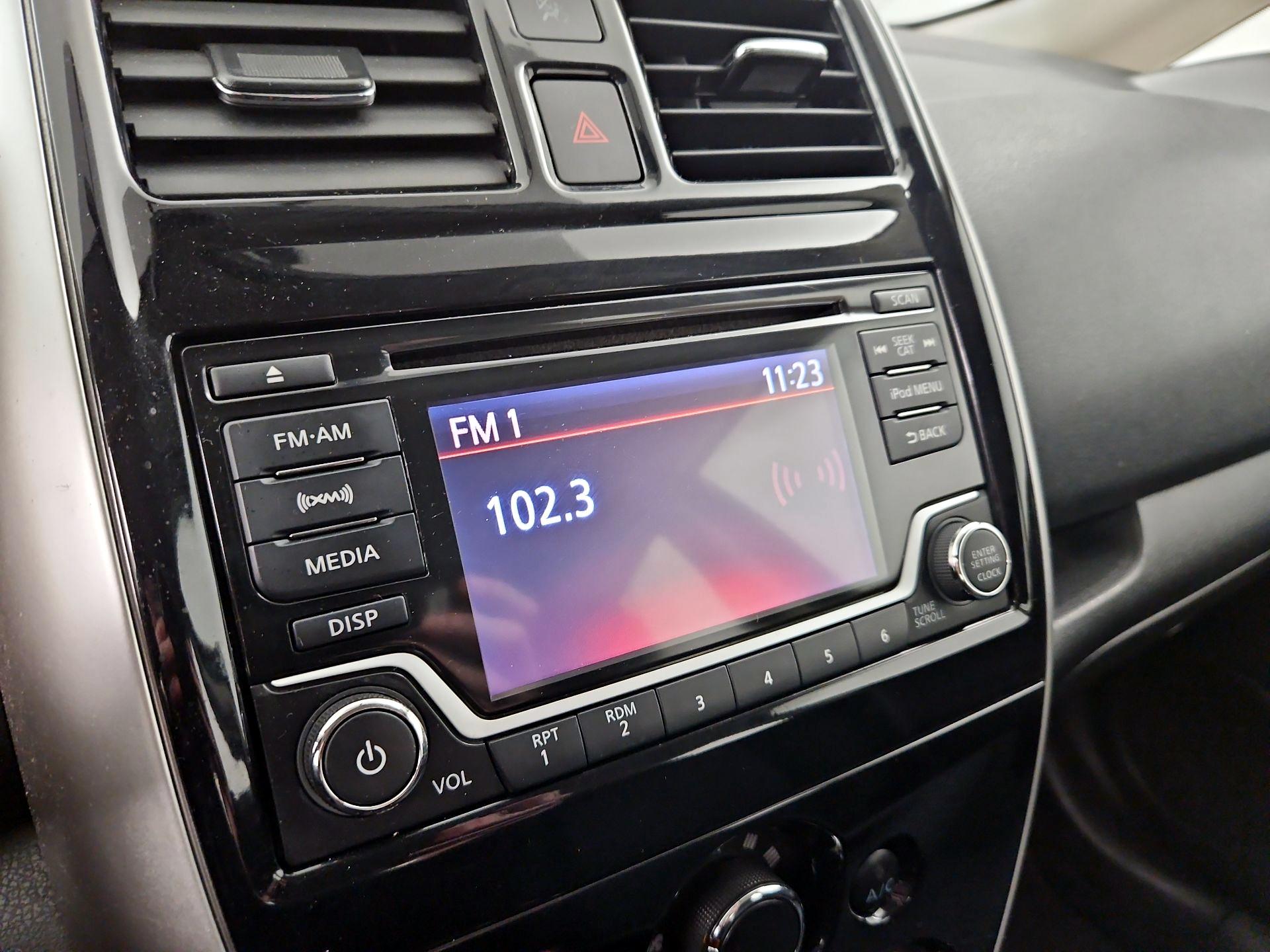 Thumbnail: 2018 Nissan Versa Note - 15