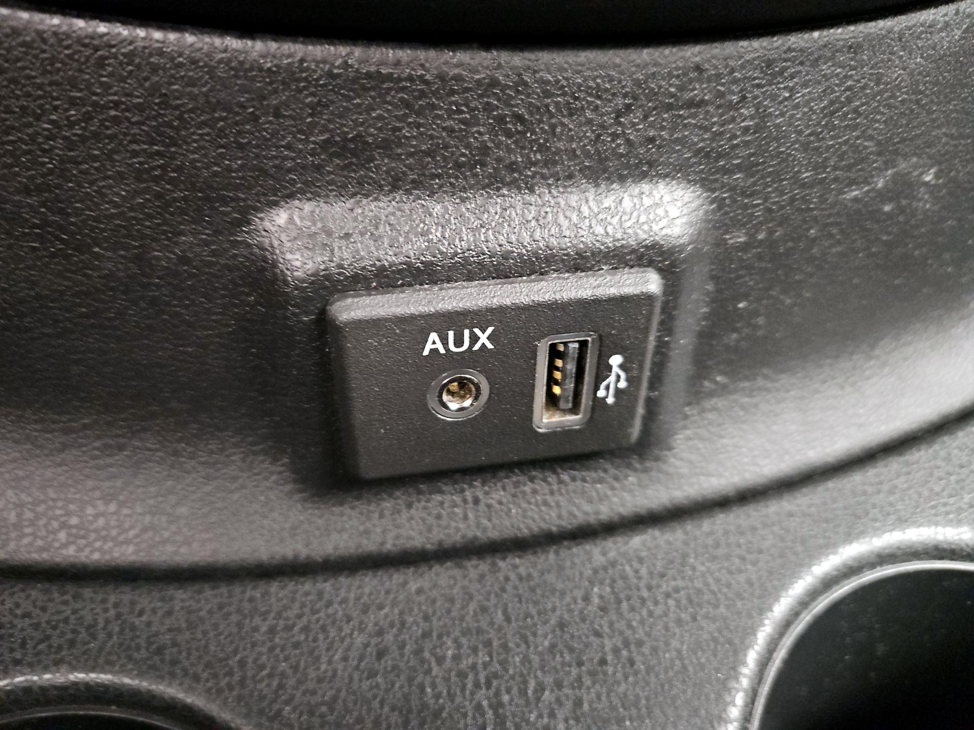 Thumbnail: 2018 Nissan Versa Note - 18