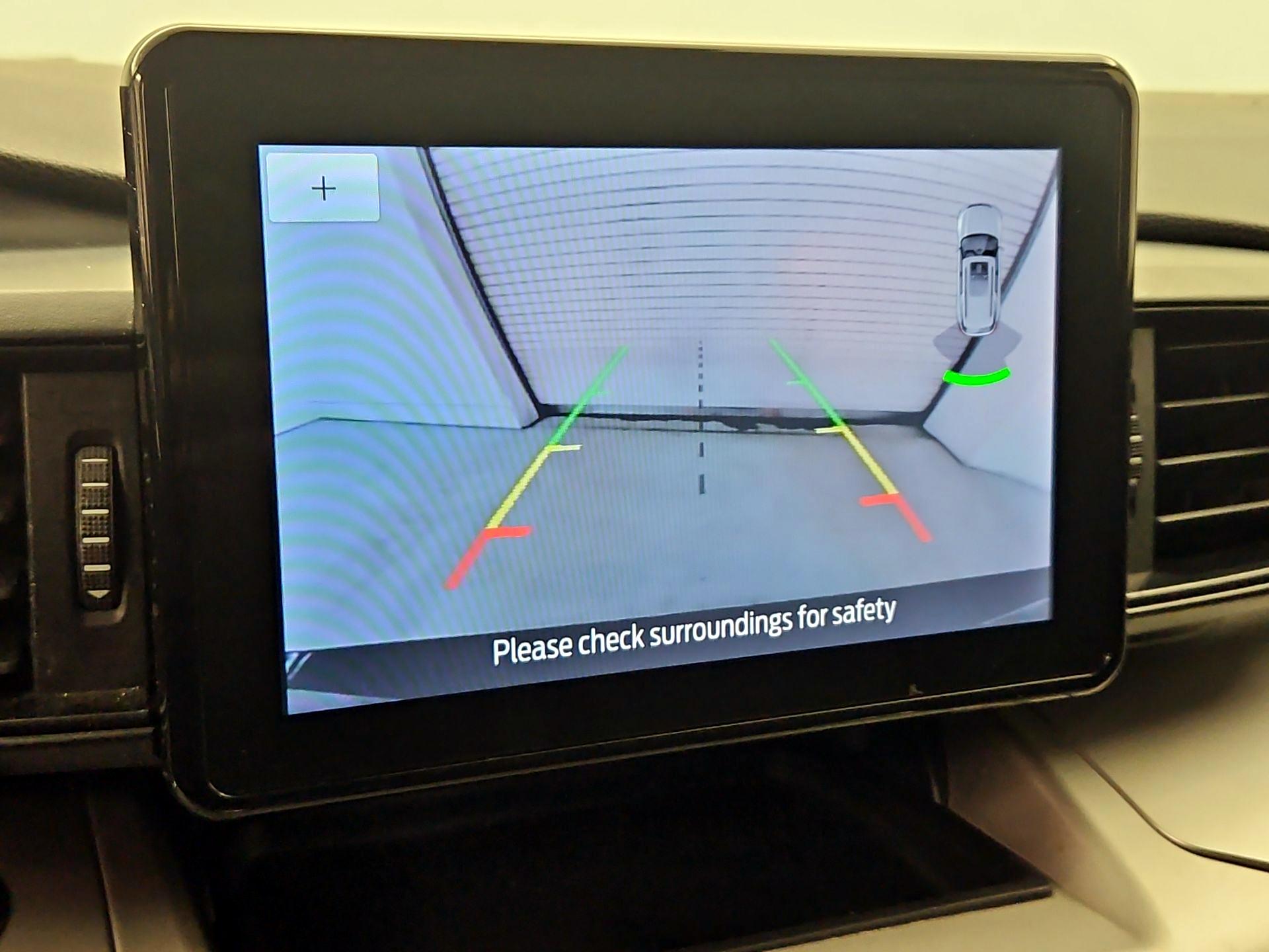 Thumbnail: 2020 Ford Explorer - 14