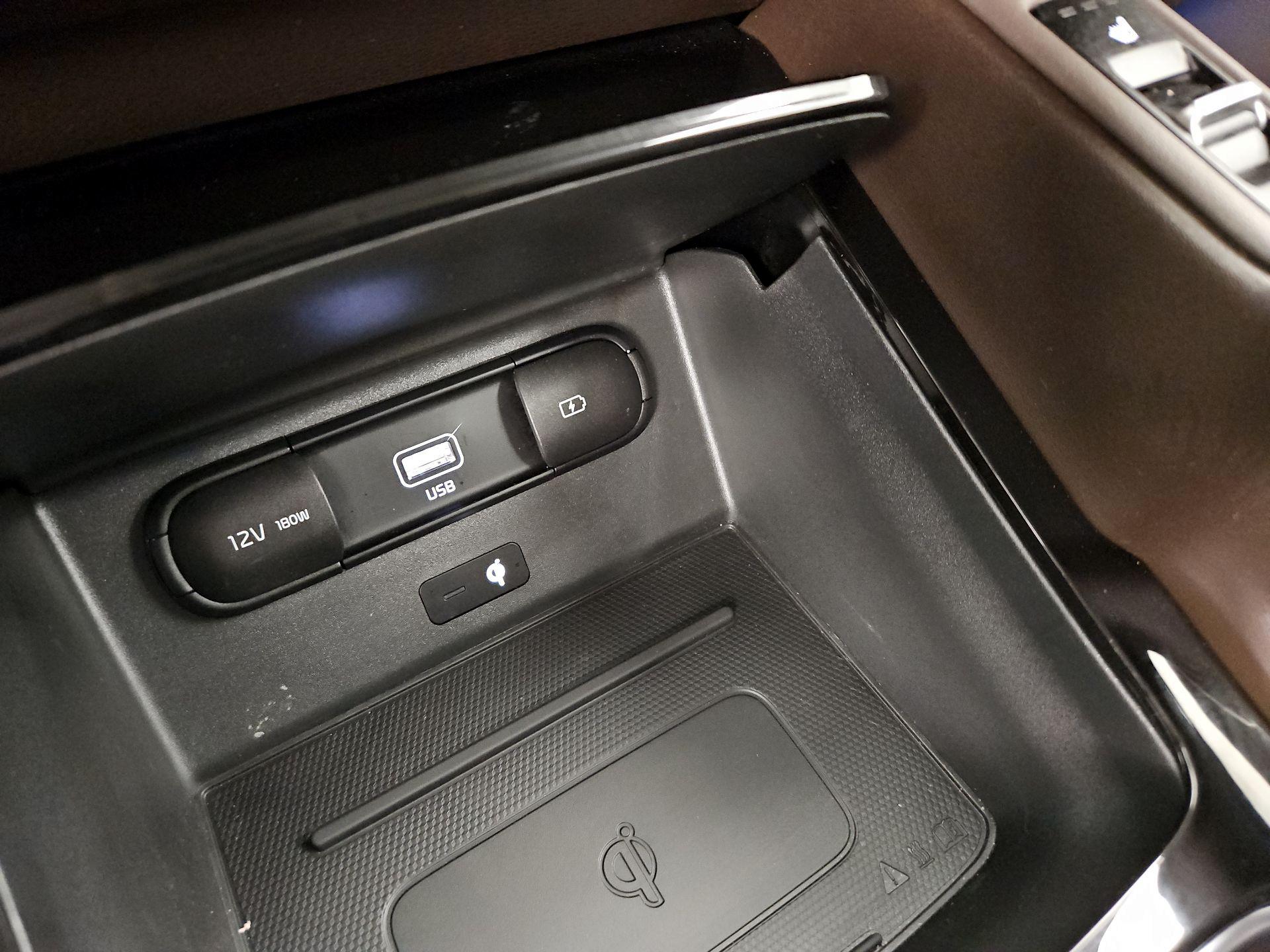 Thumbnail: 2021 Kia Telluride - 18