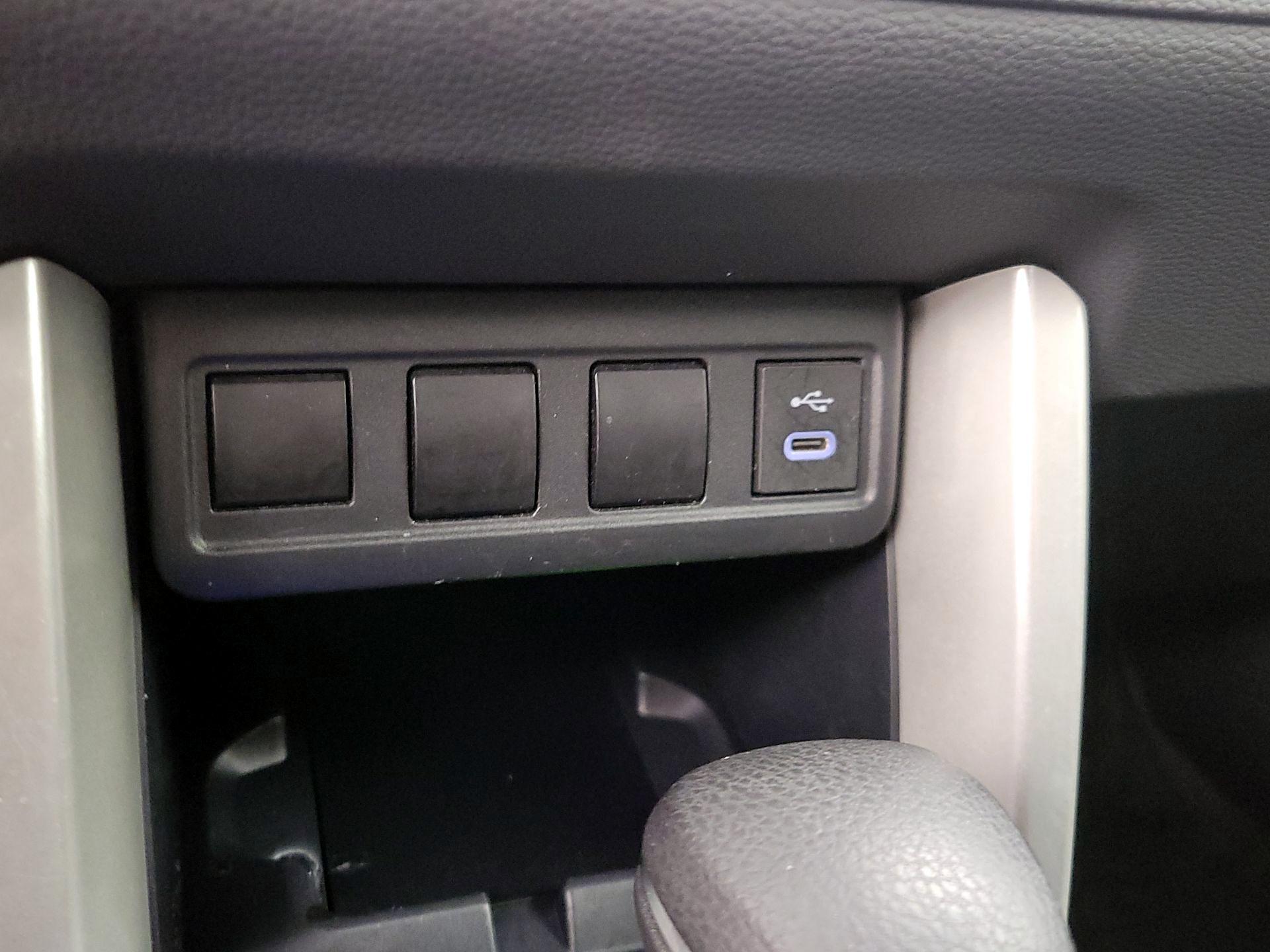 Thumbnail: 2024 Toyota Corolla Cross - 18