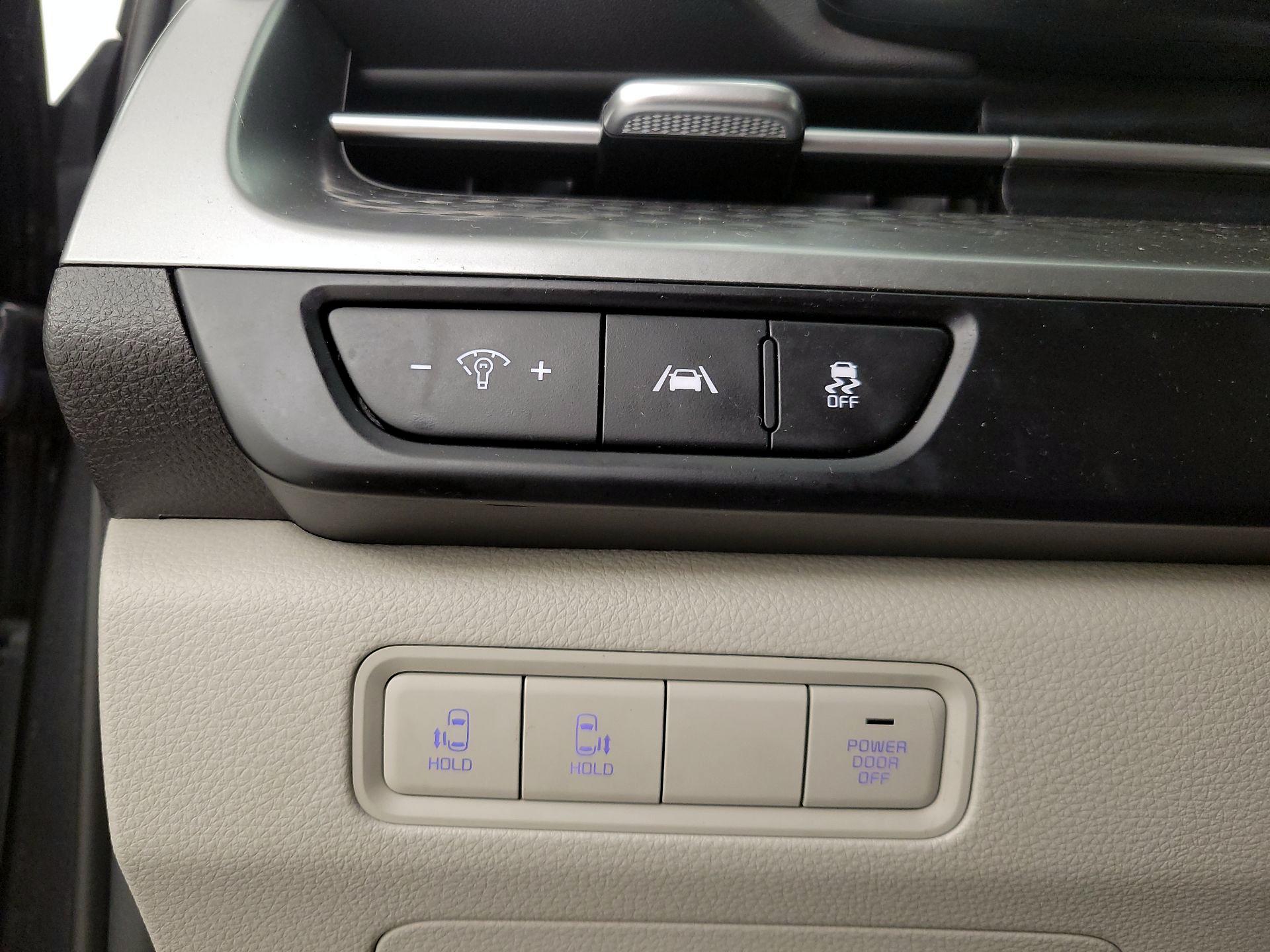 Thumbnail: 2024 Kia Carnival - 13