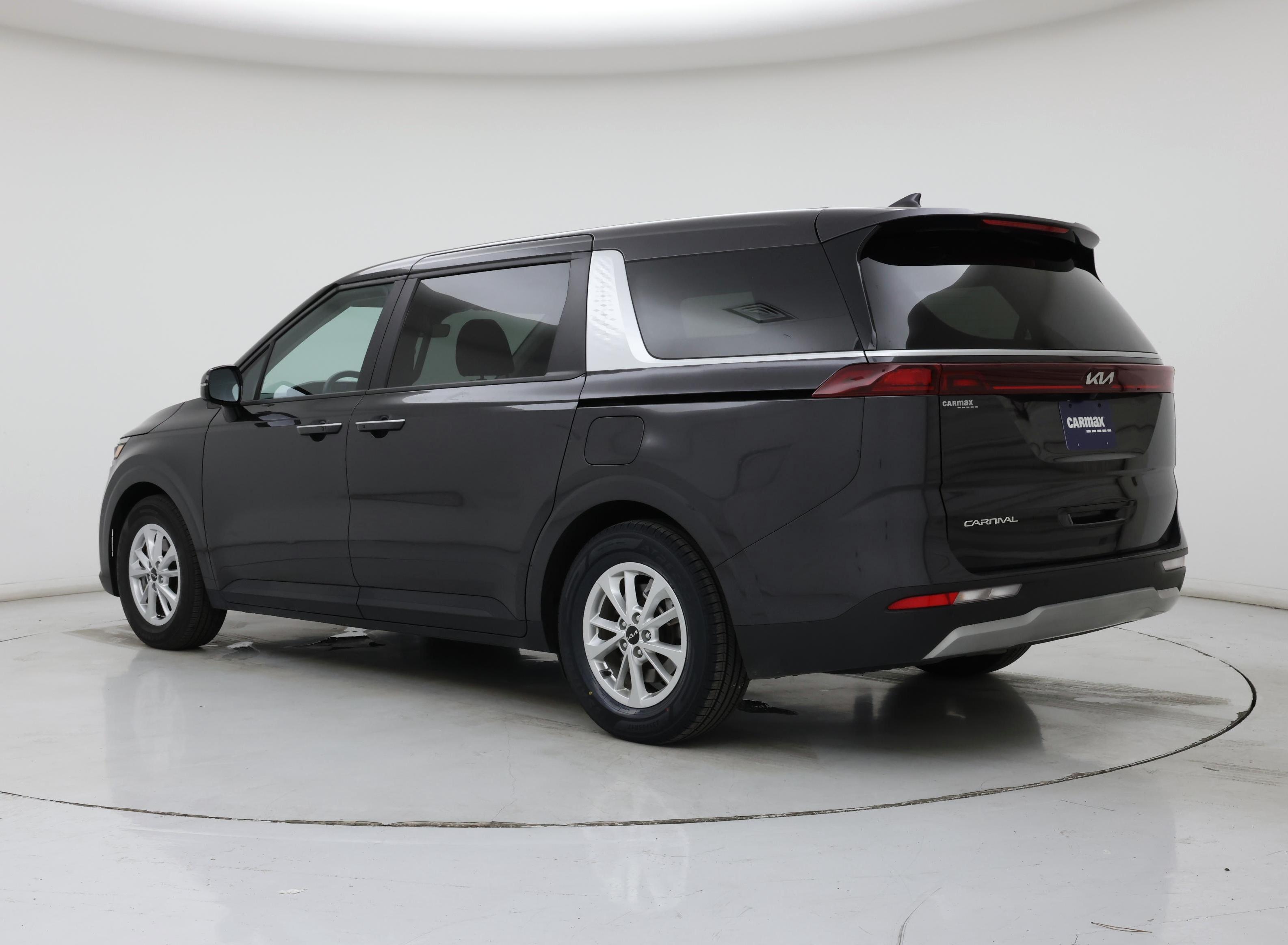 Thumbnail: 2024 Kia Carnival - 2