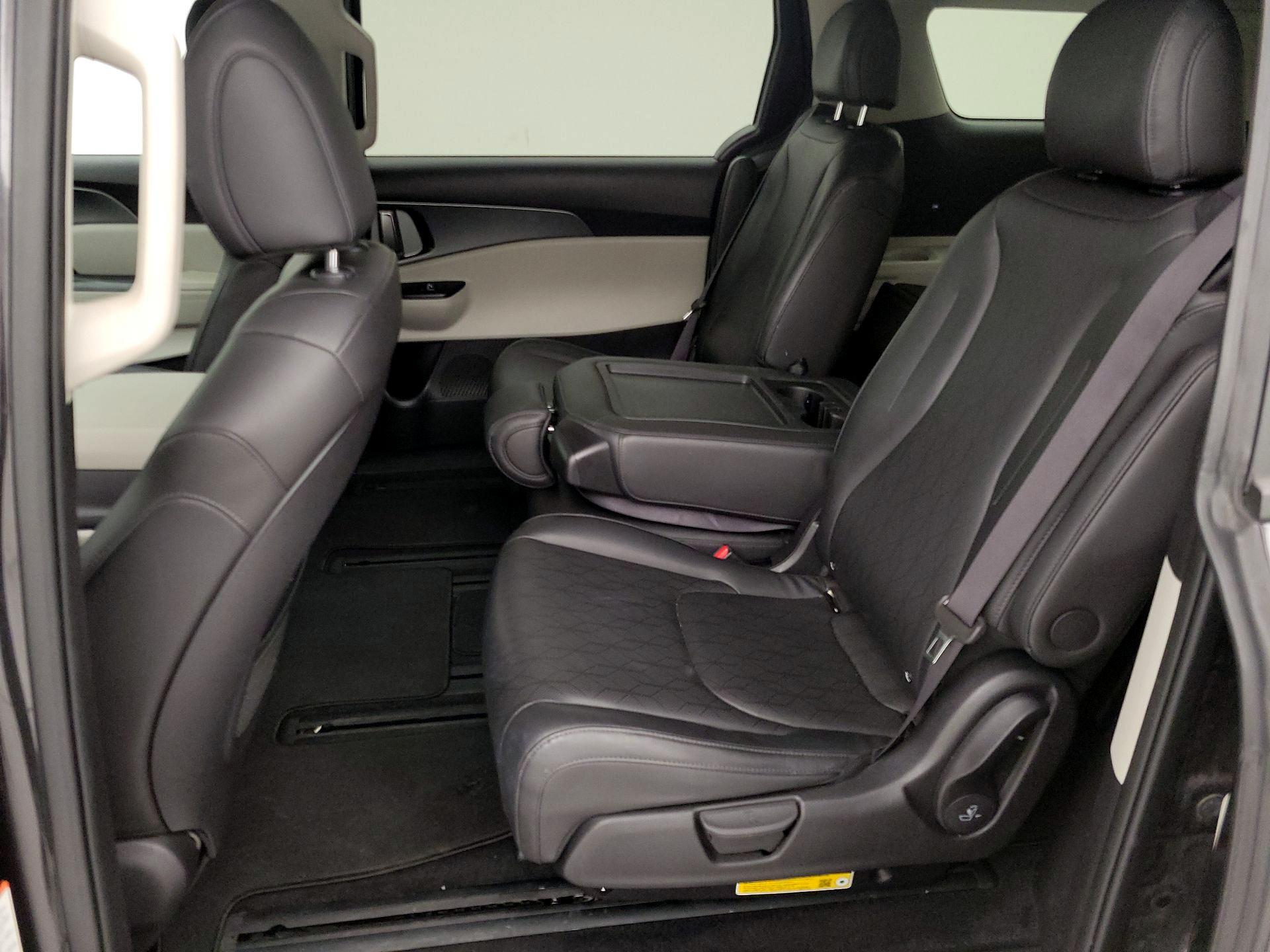 Thumbnail: 2024 Kia Carnival - 19