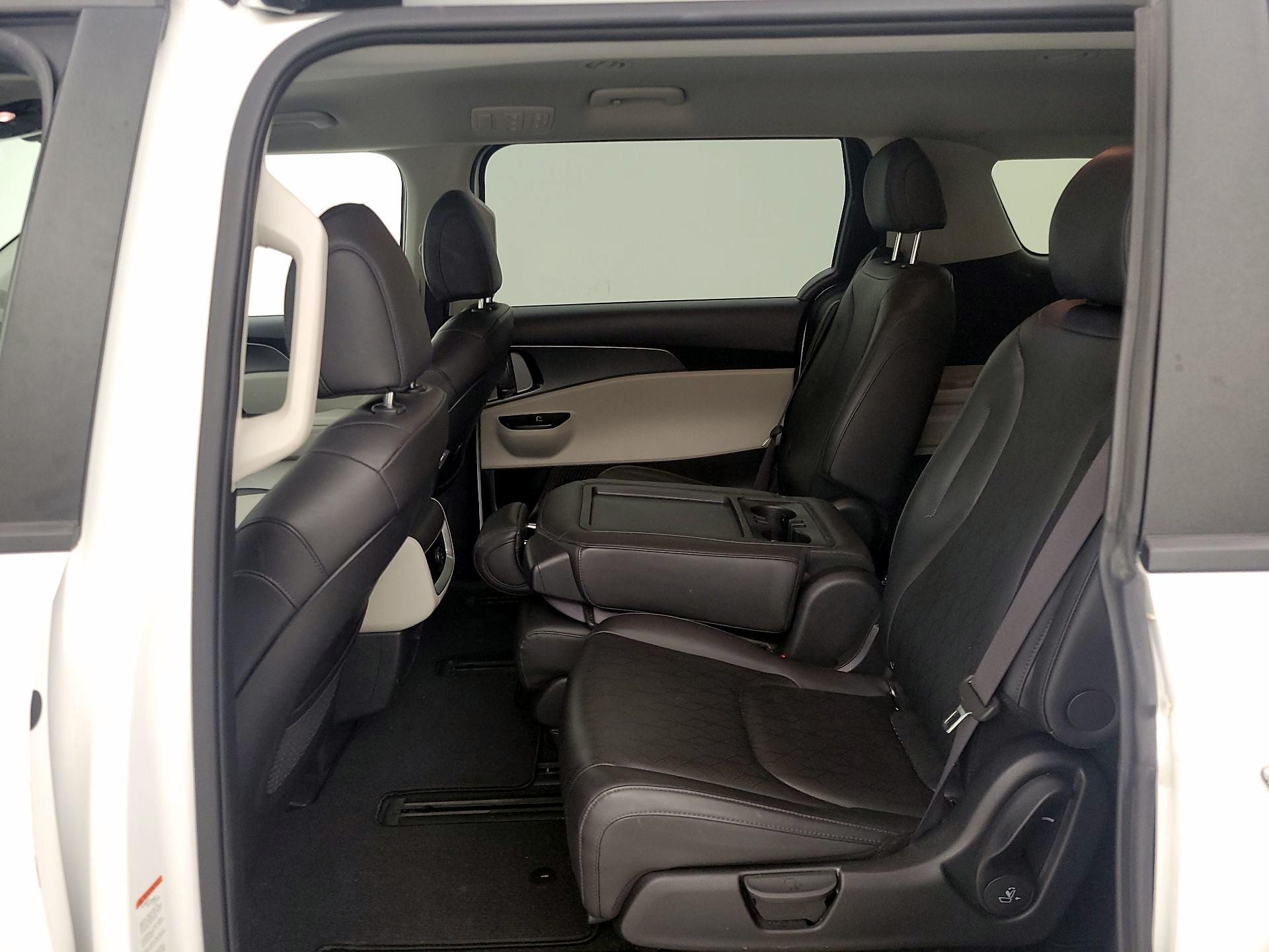 Thumbnail: 2024 Kia Carnival - 19