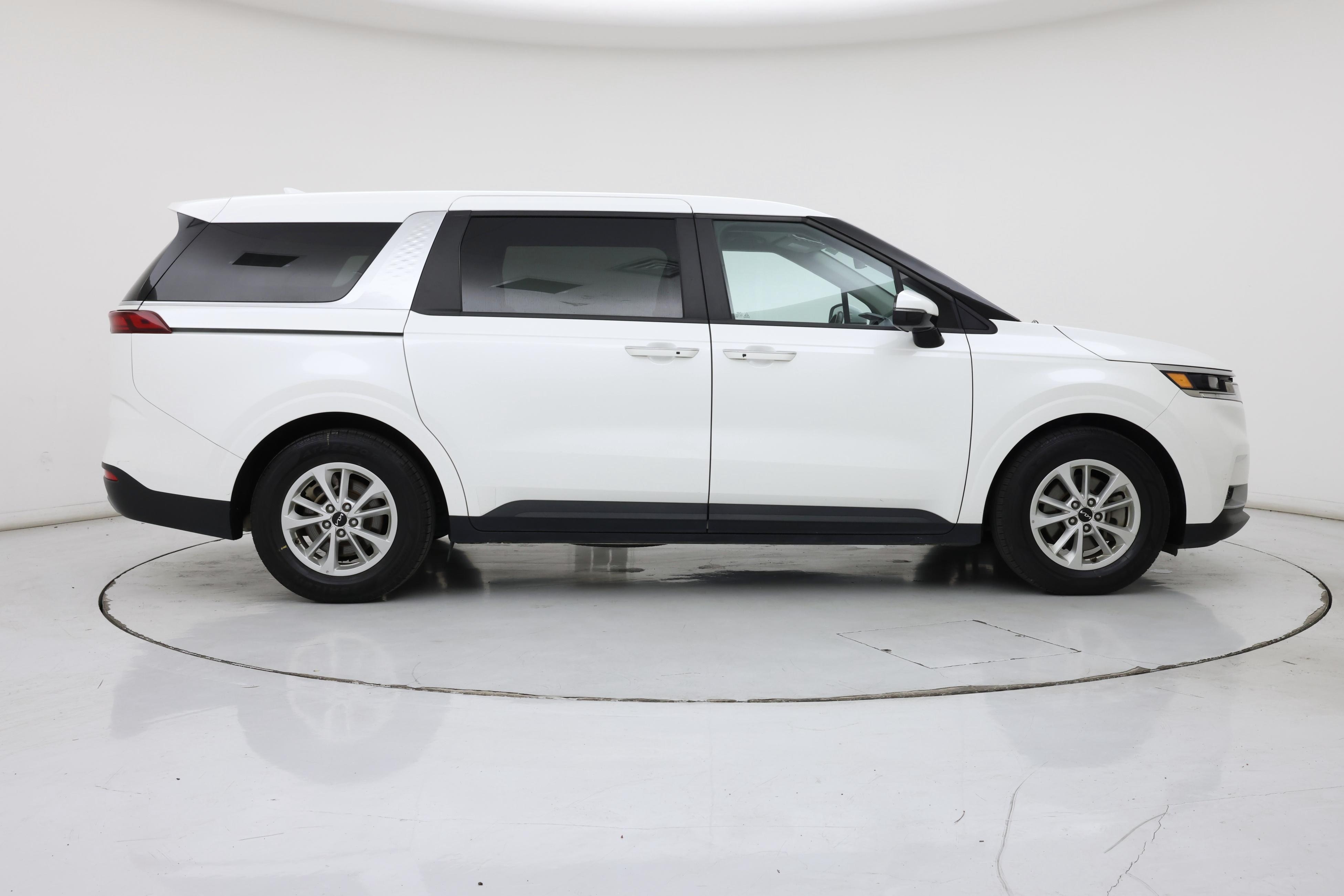 Thumbnail: 2024 Kia Carnival - 7