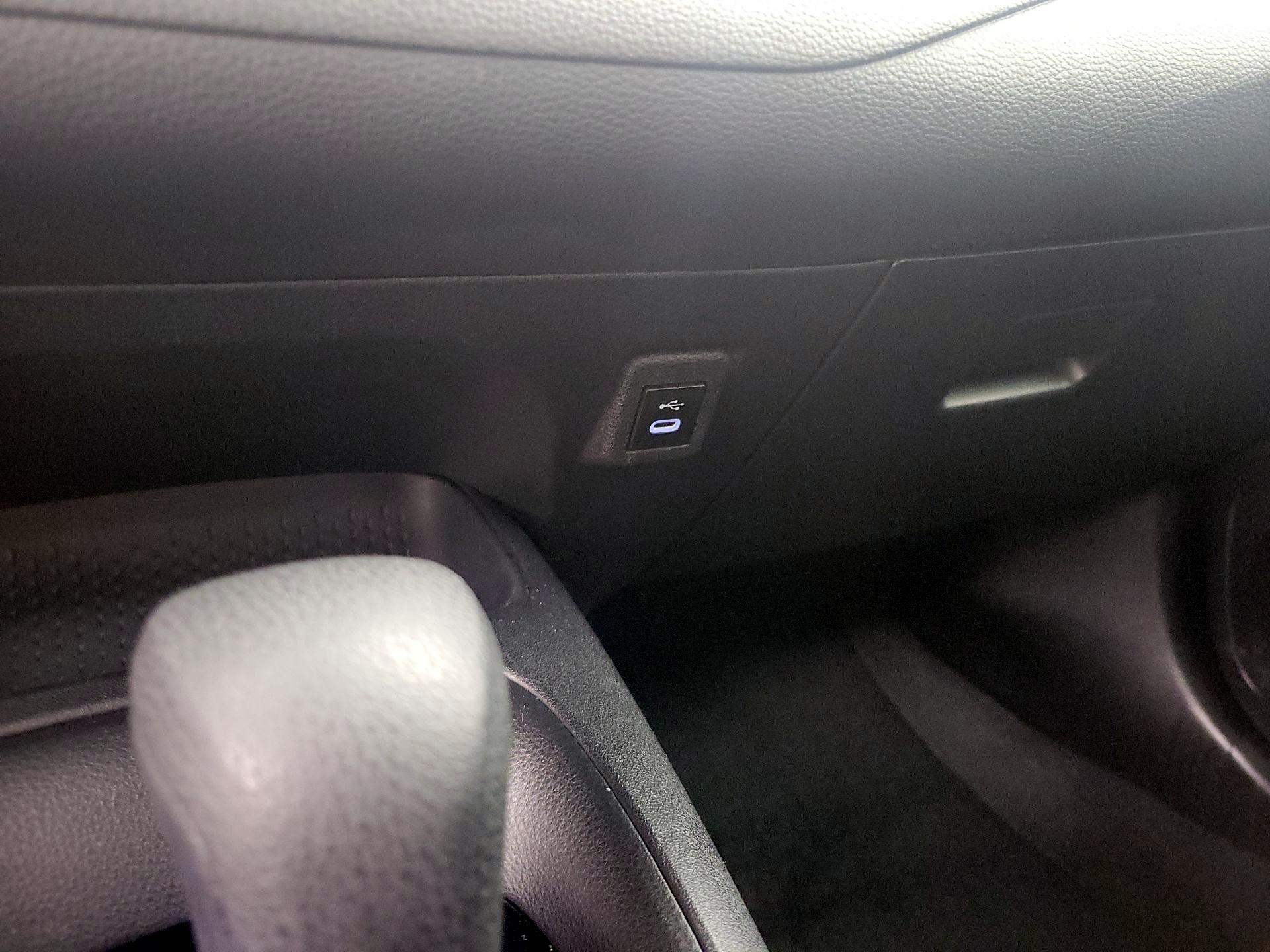 Thumbnail: 2024 Toyota Corolla - 18