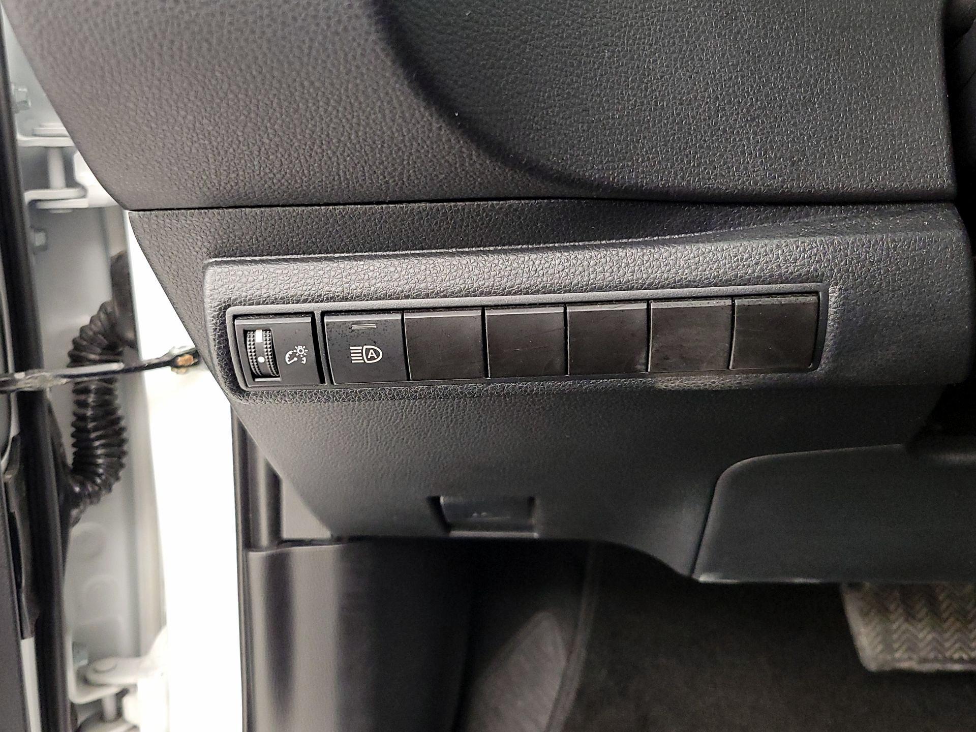 Thumbnail: 2024 Toyota Corolla - 13