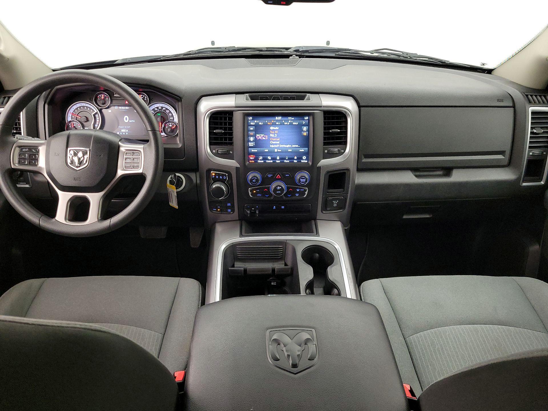 Thumbnail: 2023 RAM 1500 Classic - 9