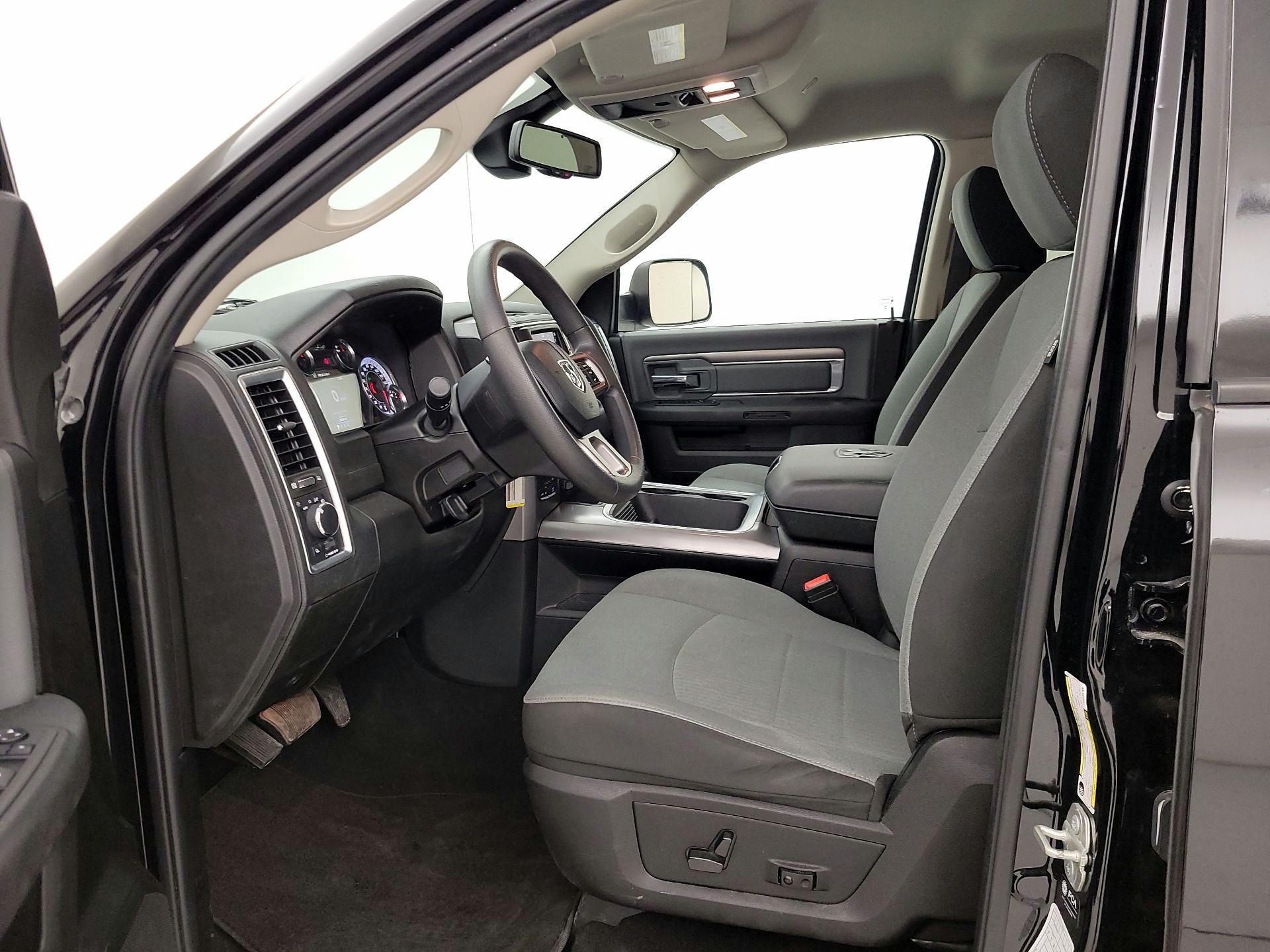 Thumbnail: 2023 RAM 1500 Classic - 11