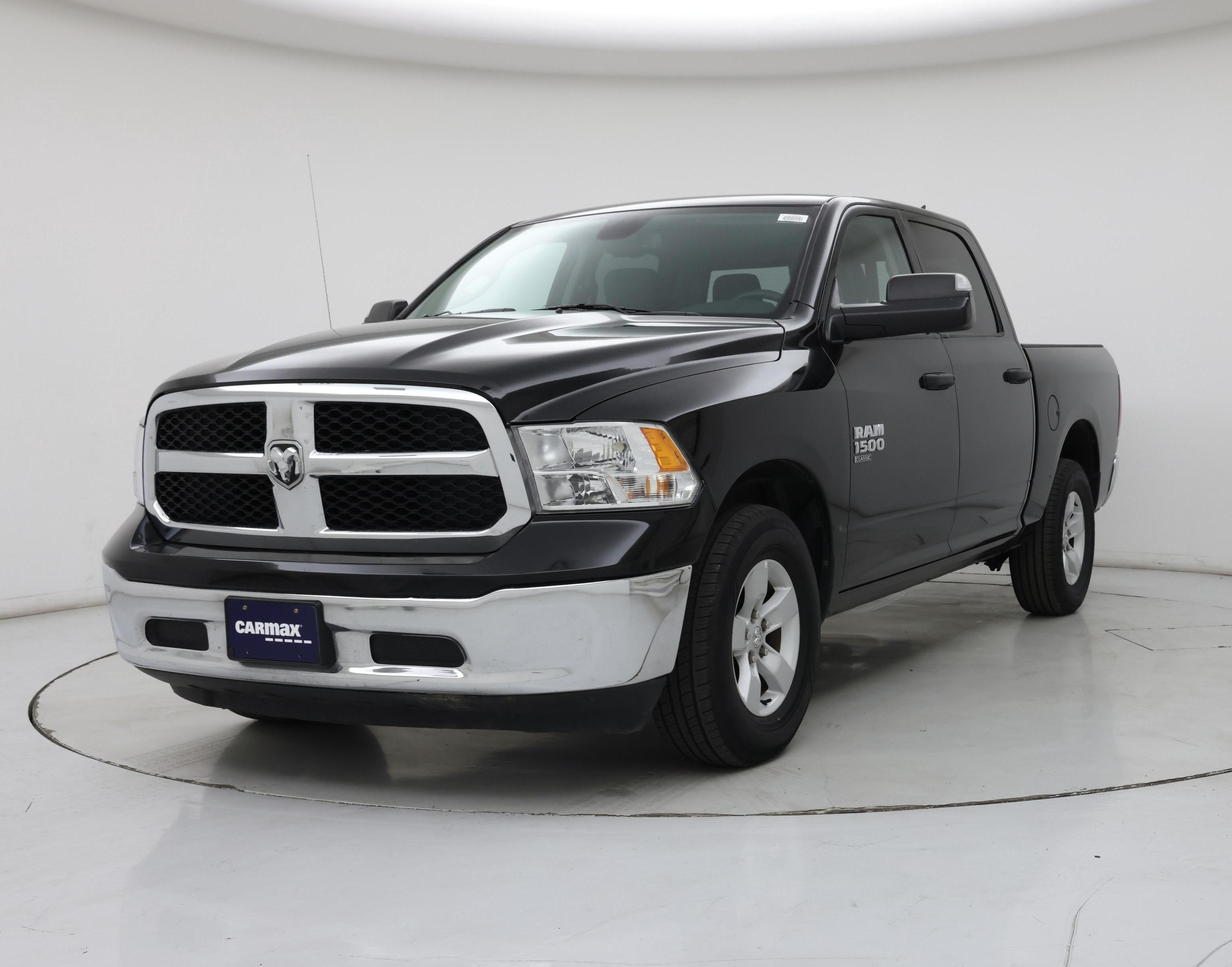 Thumbnail: 2023 RAM 1500 Classic - 4