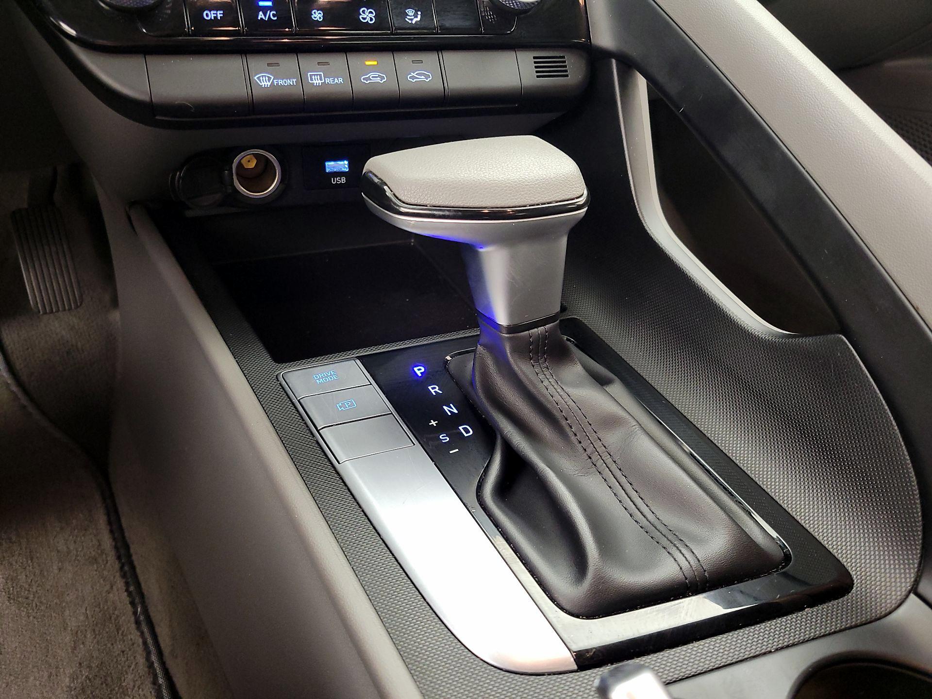 Thumbnail: 2024 Hyundai Elantra - 18