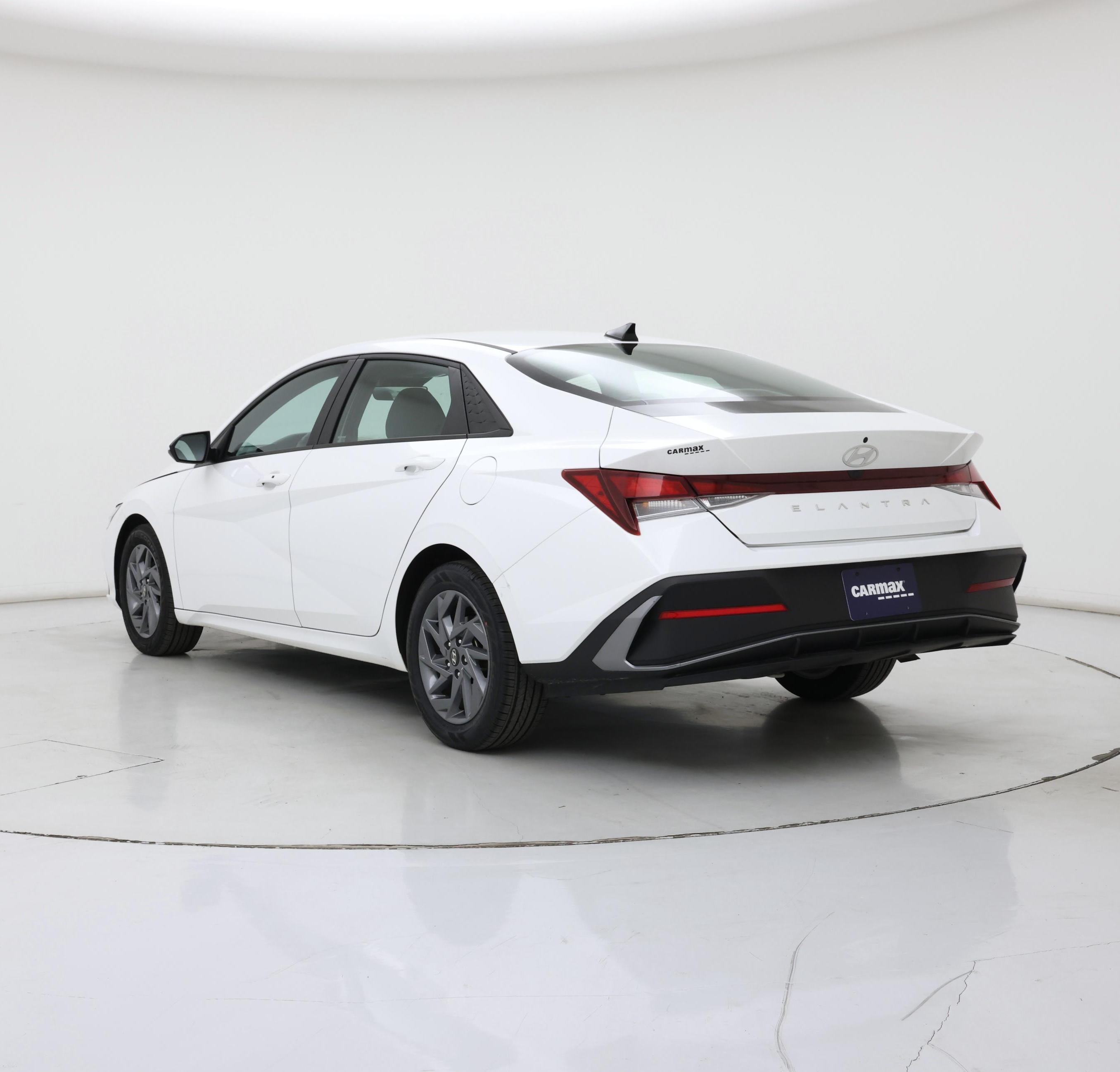 Thumbnail: 2024 Hyundai Elantra - 2